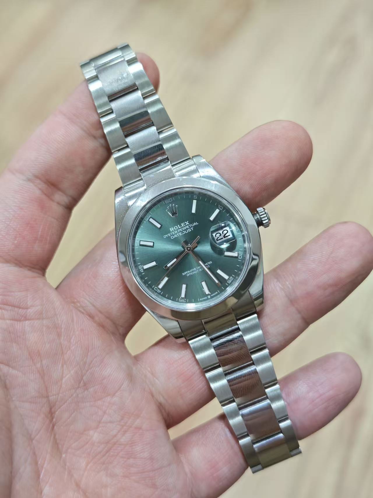 Rolex m126300-0019