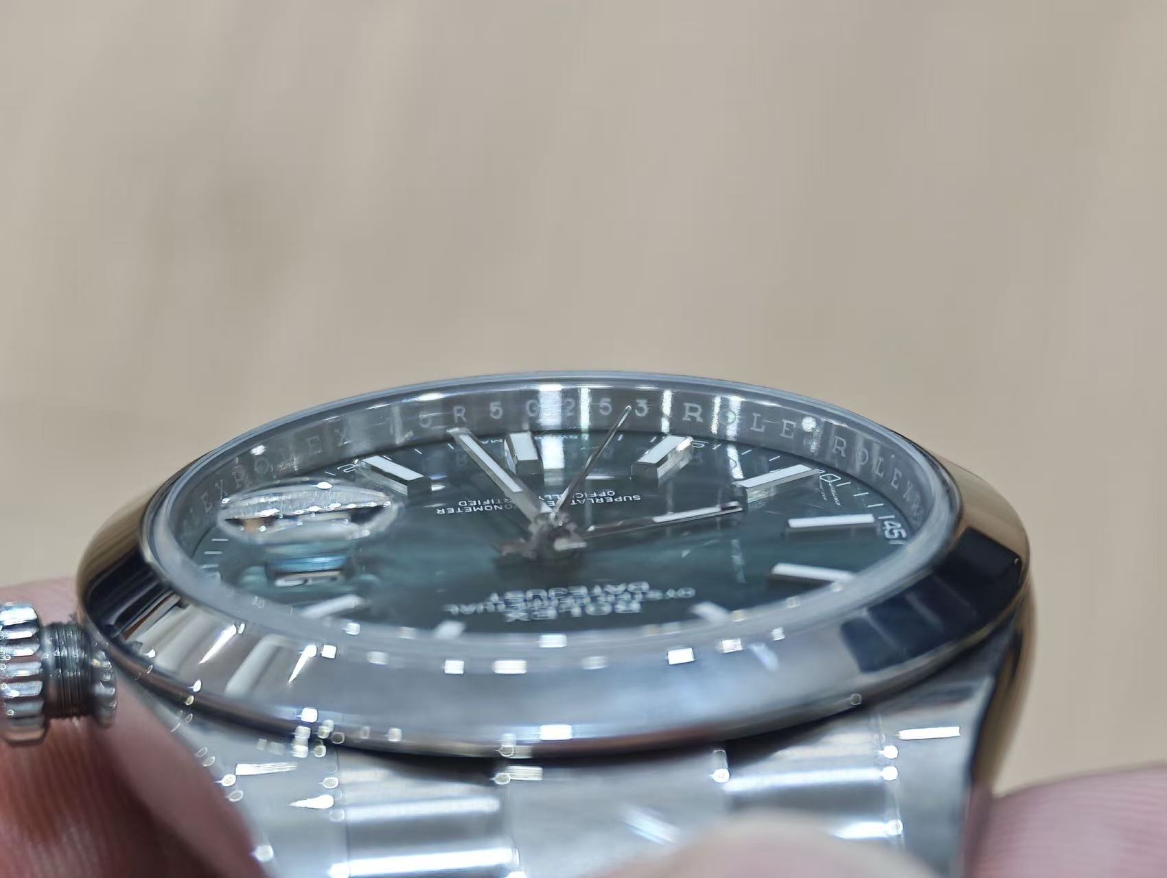 Rolex m126300-0019 detail 4