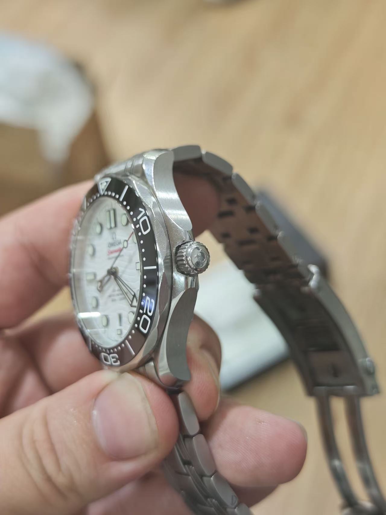 Omega 210.30.42.20.04.001 detail 1
