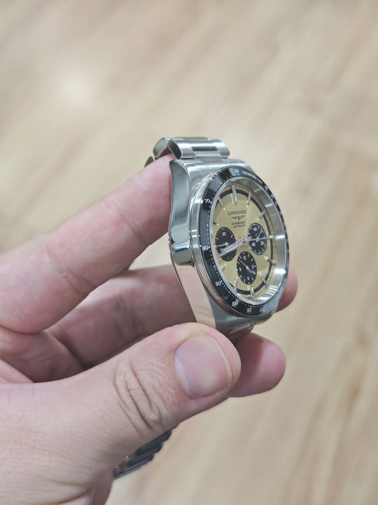 Longines L3.835.4.32.6 detail 2