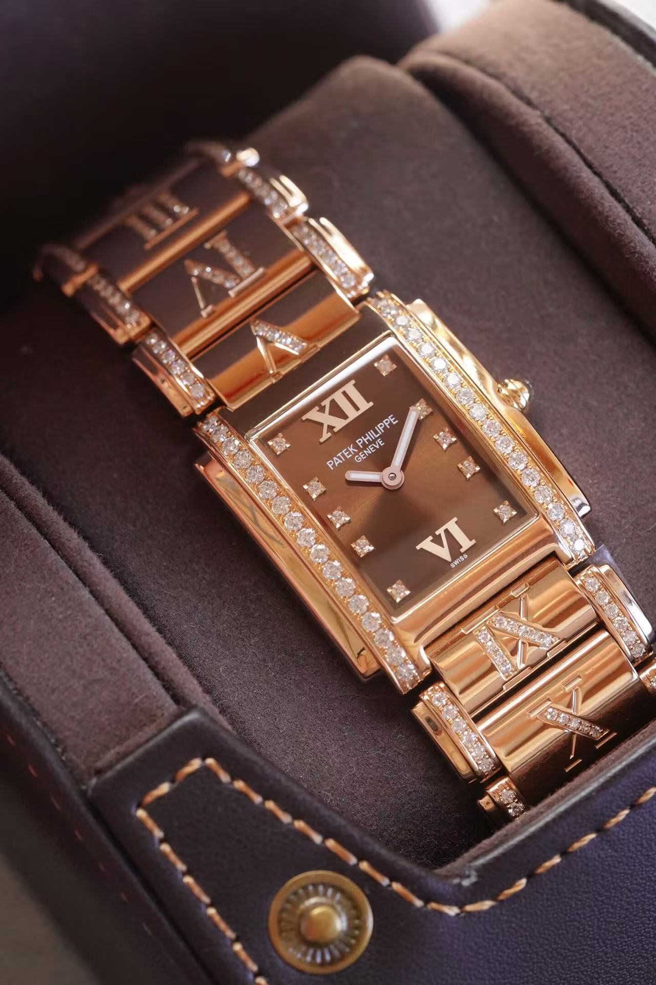 Patek Philippe 4910