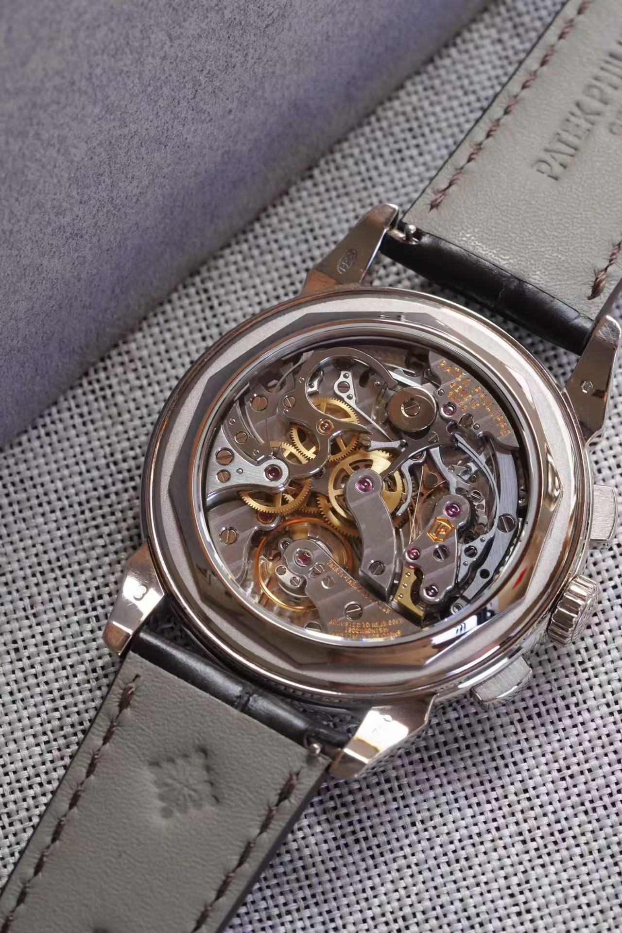Patek Philippe 5270G-018 detail 7