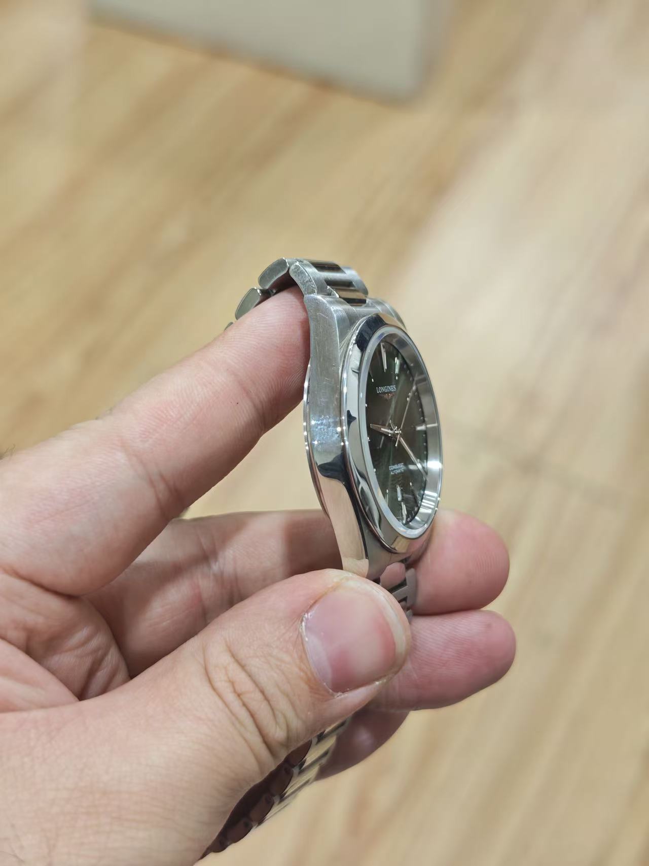 Longines L3.830.4.02.6 detail 2