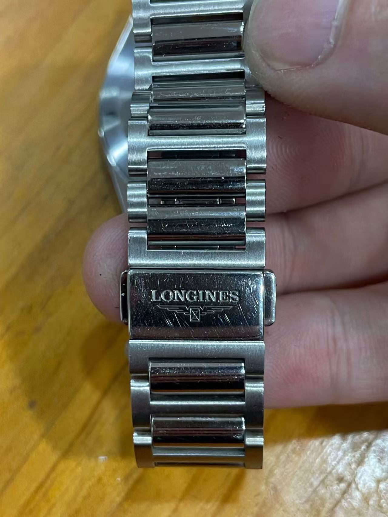 Longines L3.830.4.52.6 detail 2