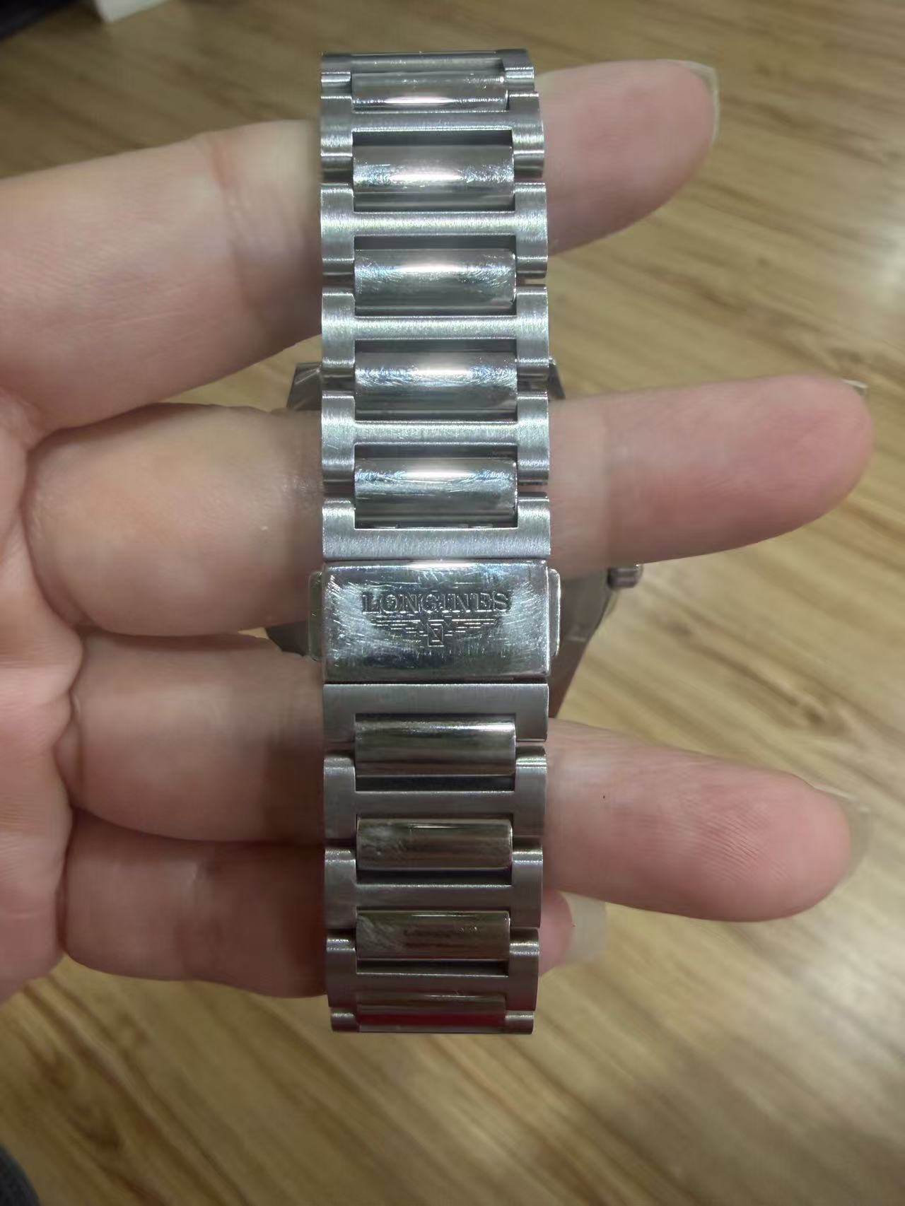 Longines L3.830.4.92.6 detail 4