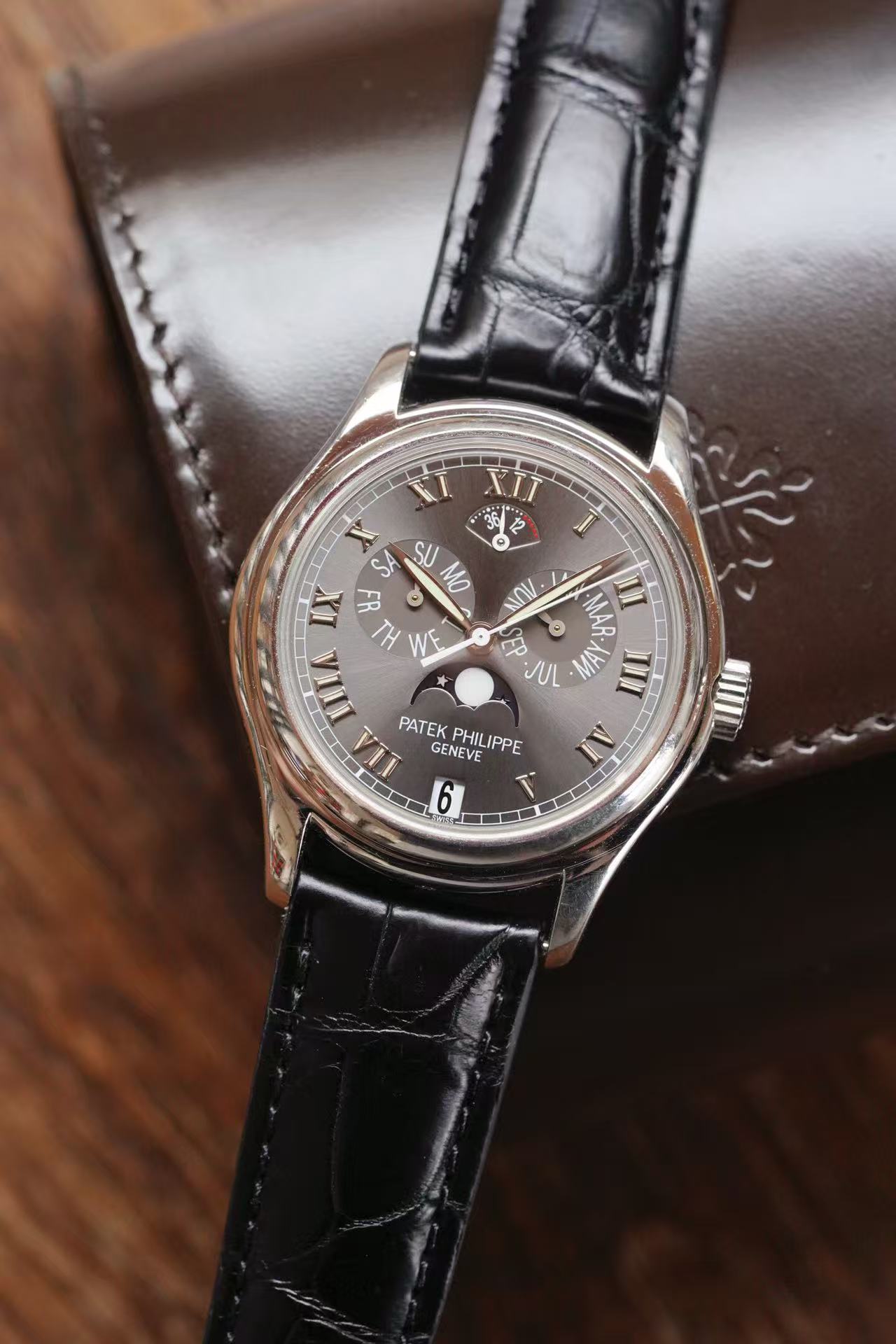 Patek Philippe 5056p detail 2