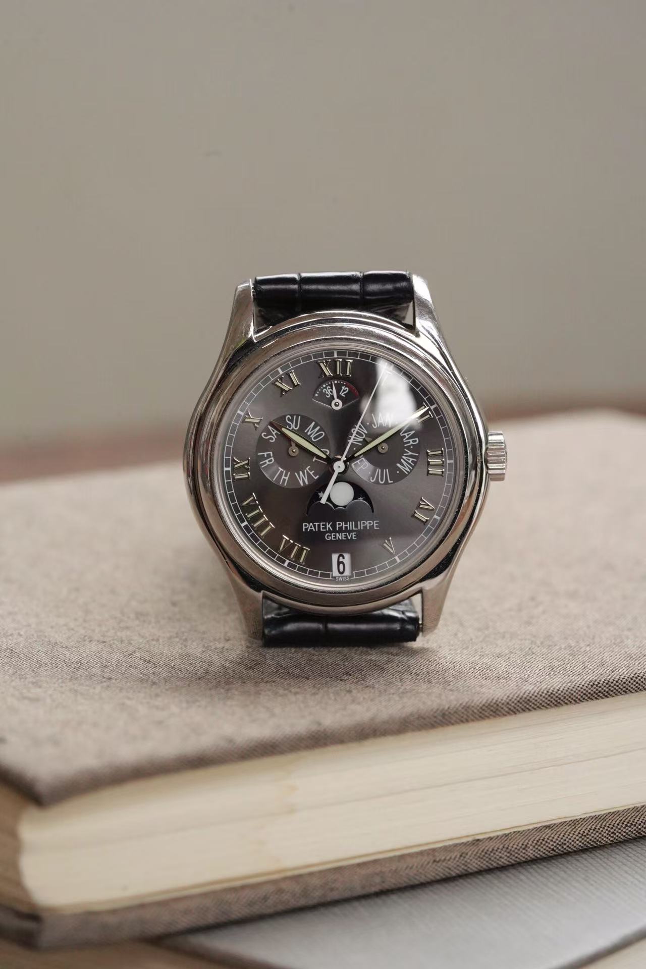 Patek Philippe 5056p detail 3