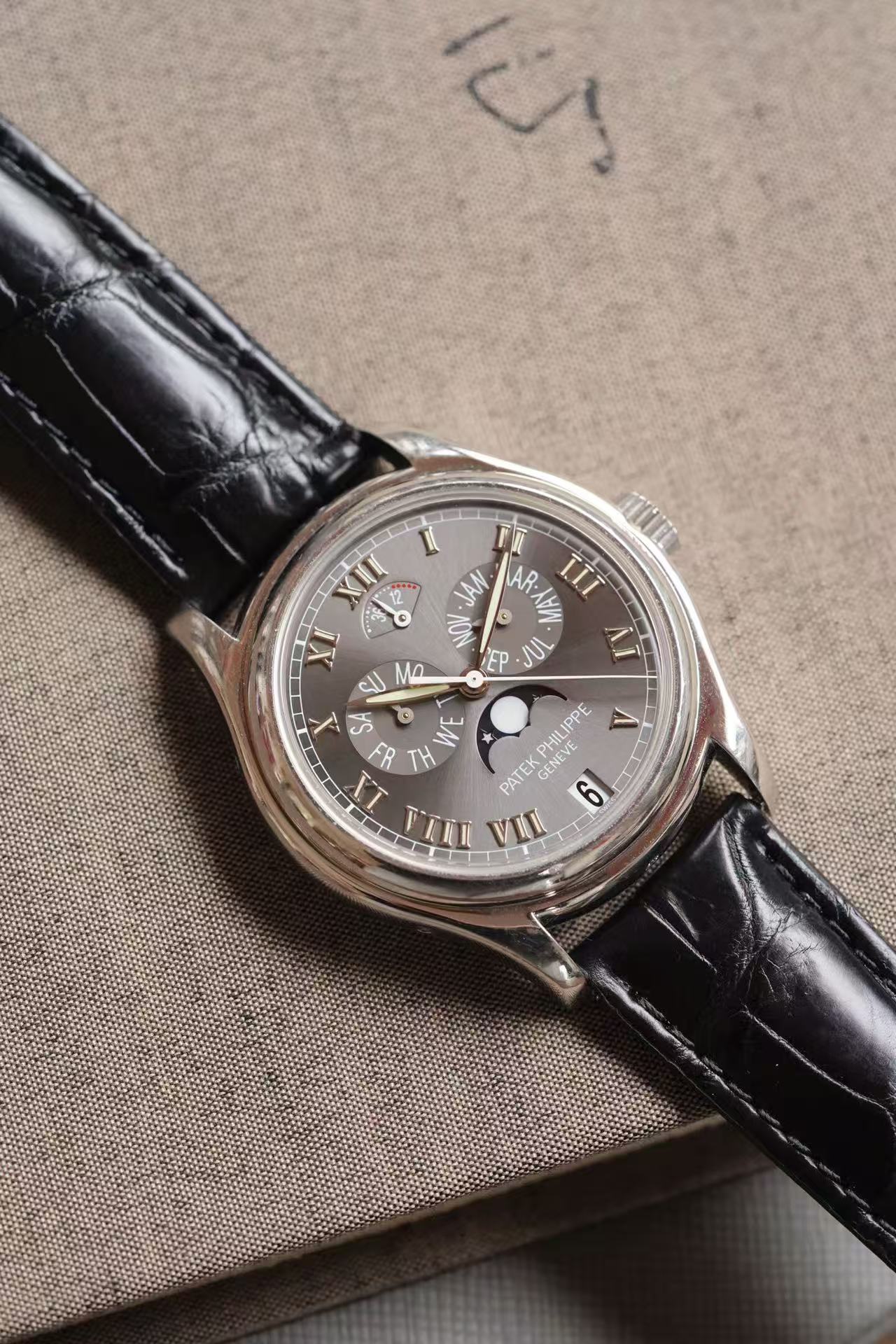 Patek Philippe 5056p detail 5
