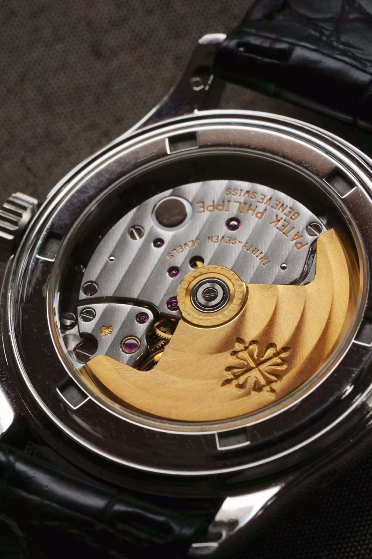 Patek Philippe 5056p detail 7