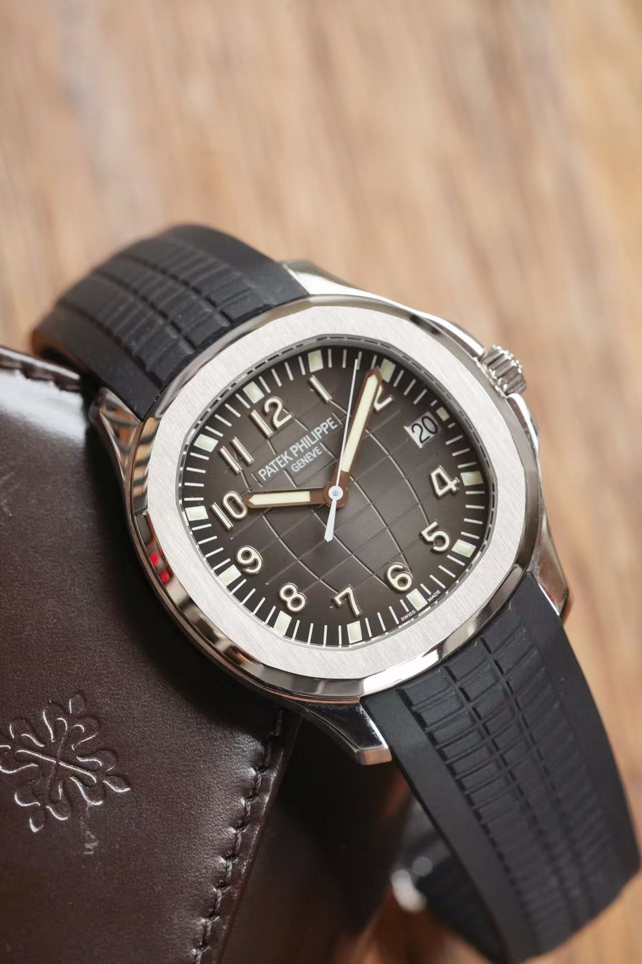 Patek Philippe 5167A