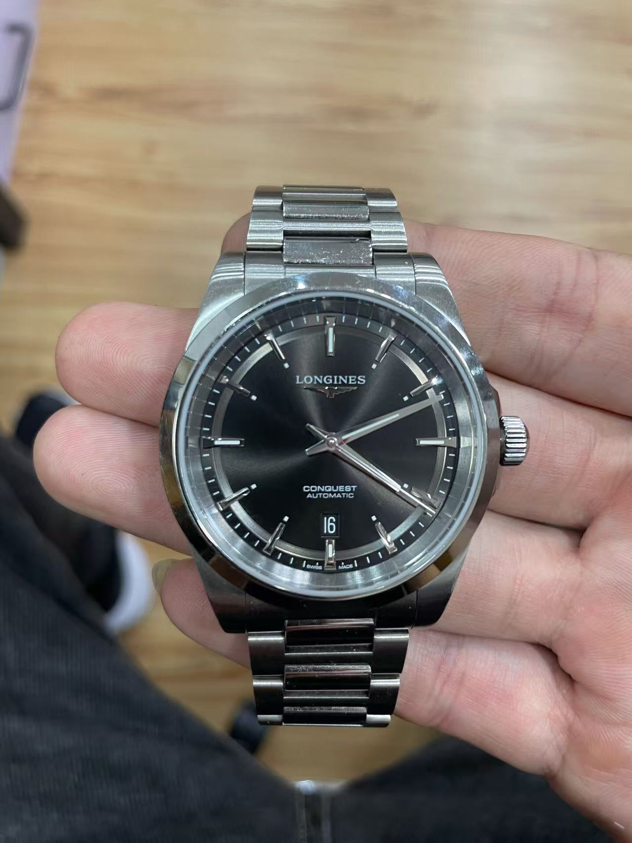 Longines L3.830.4.52.6 detail 1