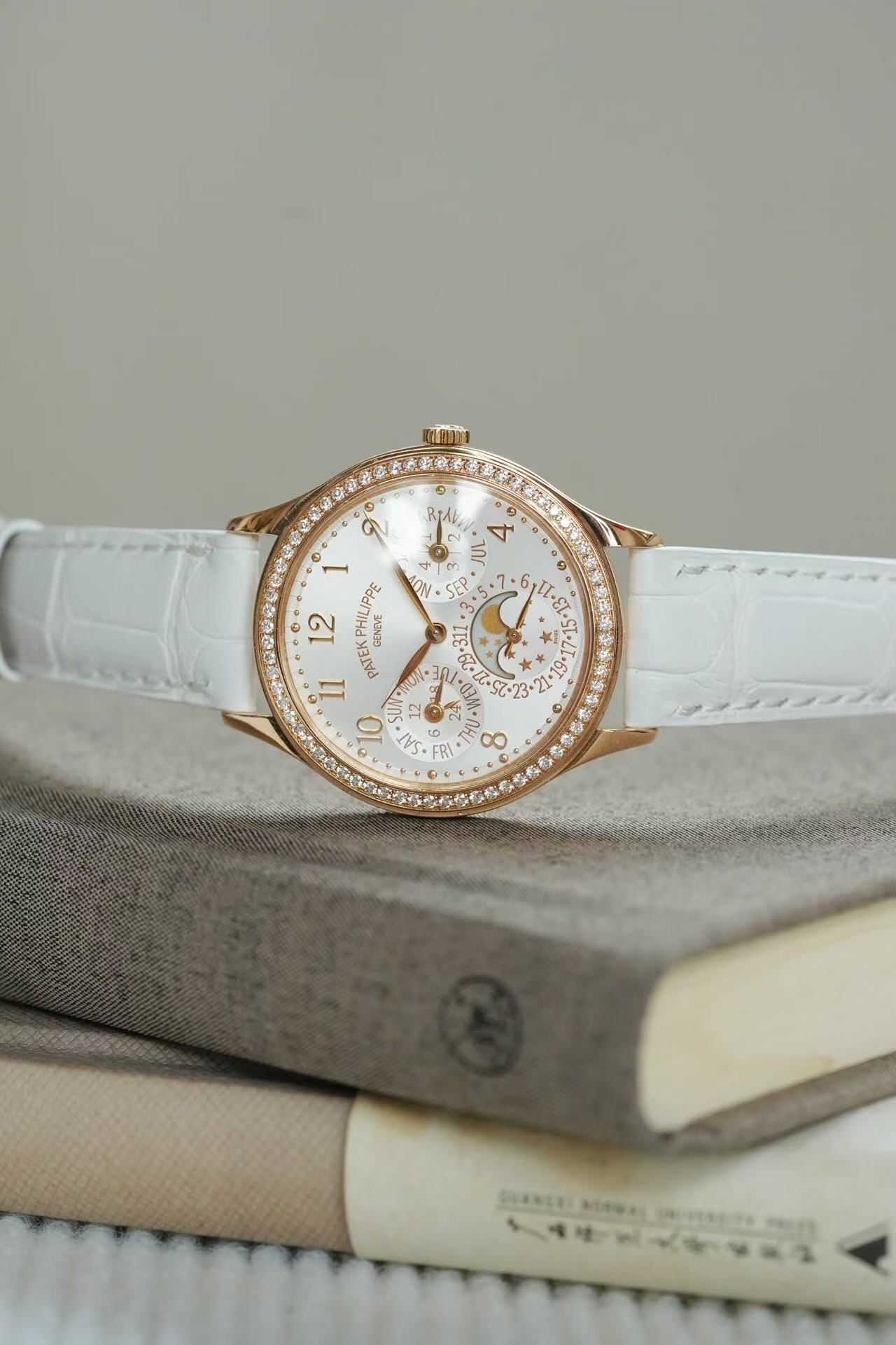 Patek Philippe 7140R-001 detail 2