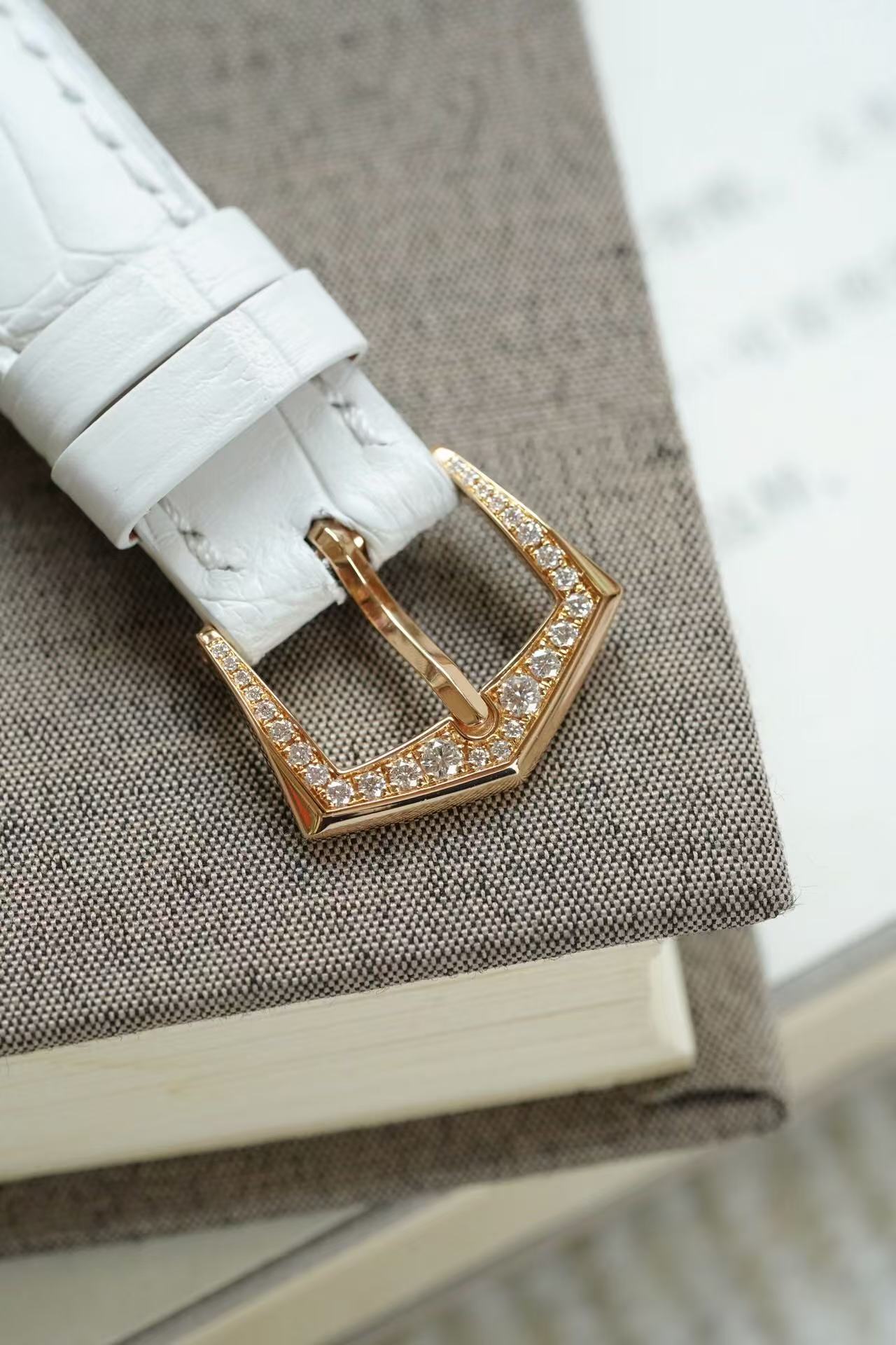 Patek Philippe 7140R-001 detail 7