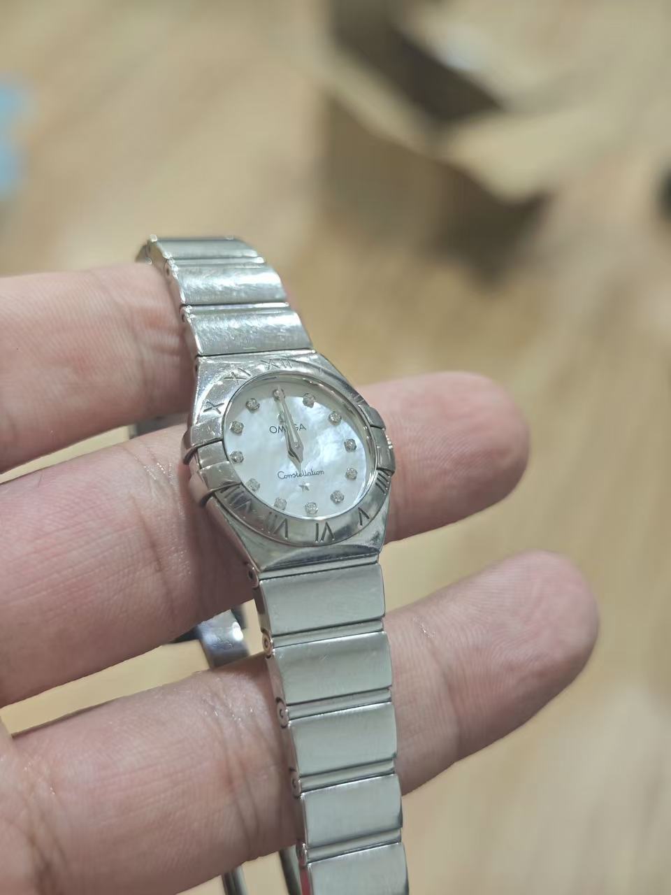Omega 123.10.24.60.55.002 detail 1
