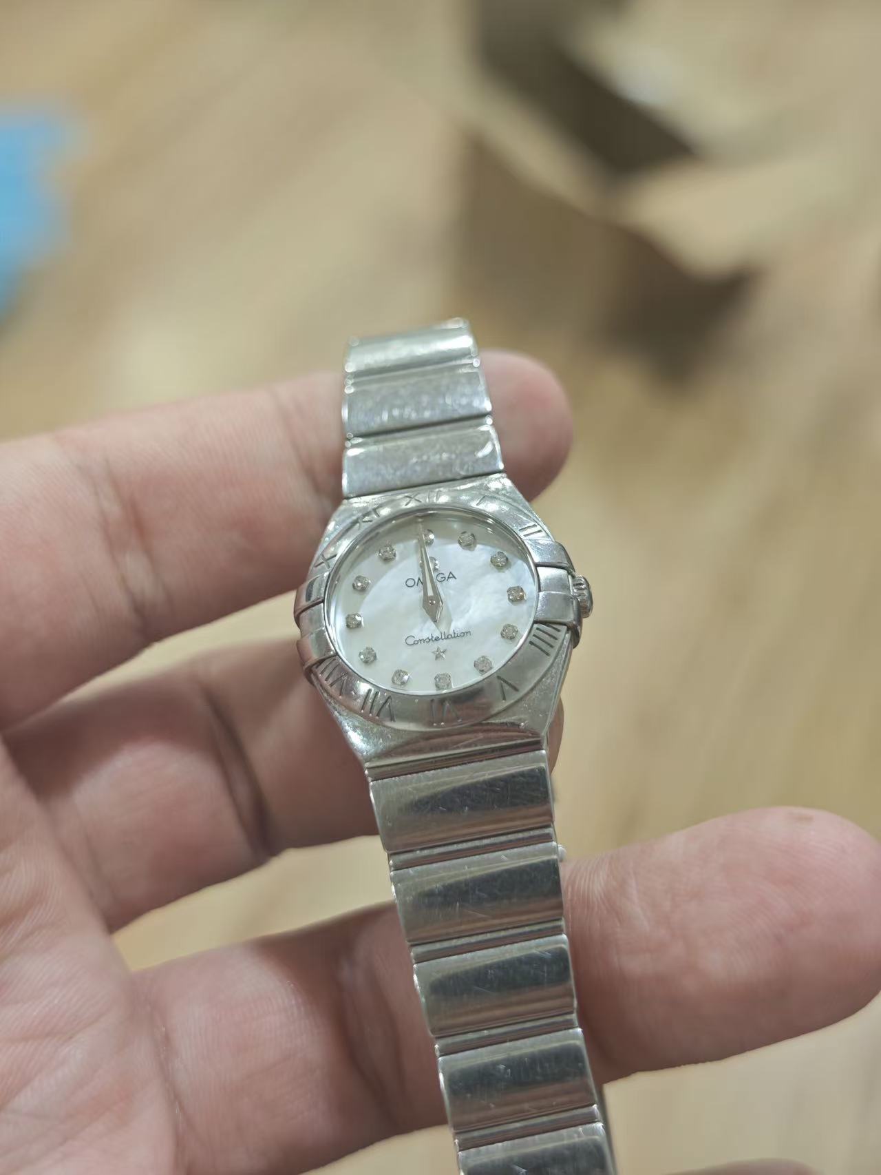 Omega 123.10.24.60.55.002 detail 2