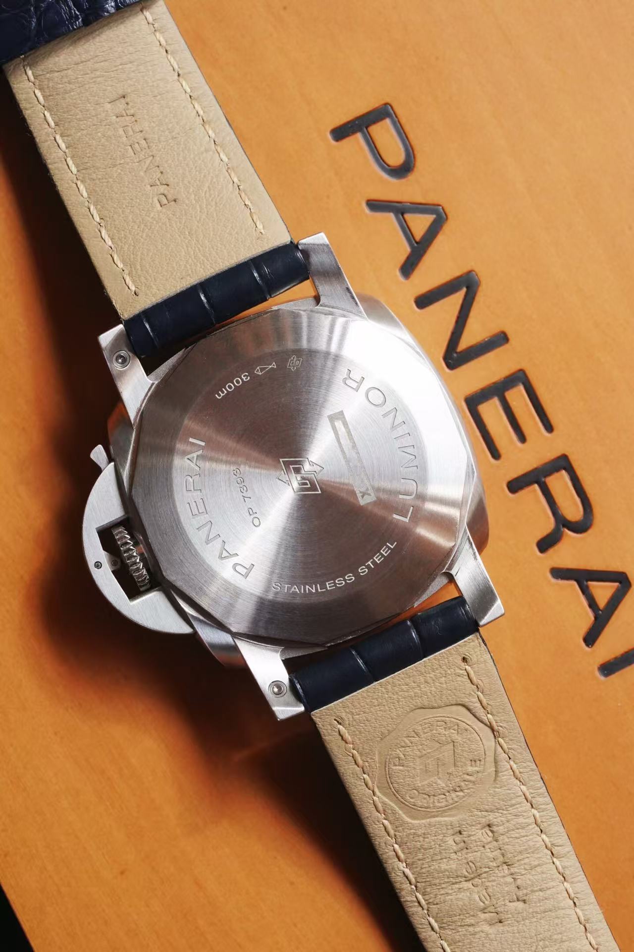 Panerai PAM01313 detail 5