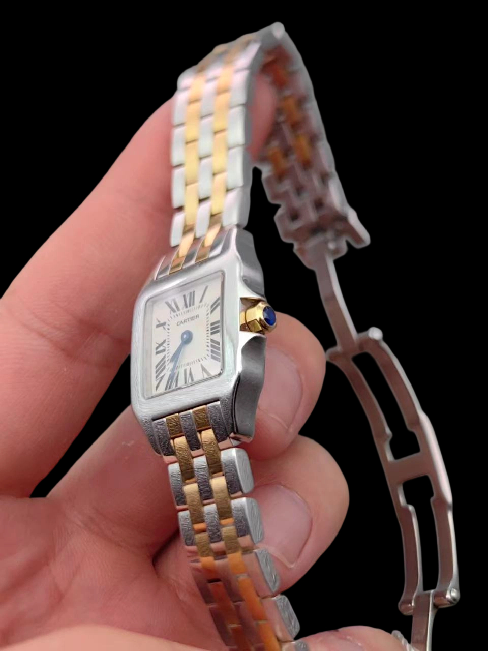 Cartier W25066Z6 detail 3