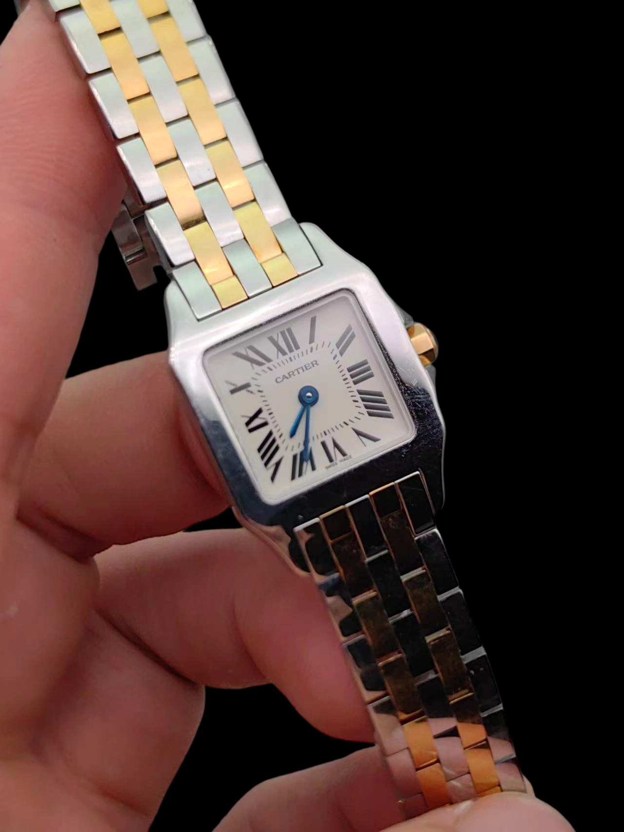 Cartier W25066Z6 detail 4