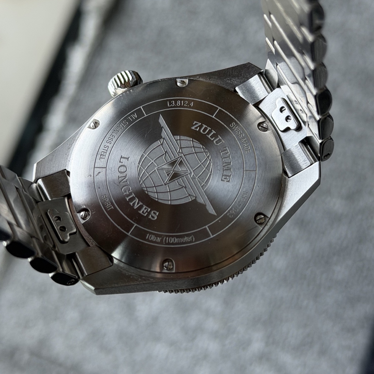 Longines L3.812.4.63.6 detail 4