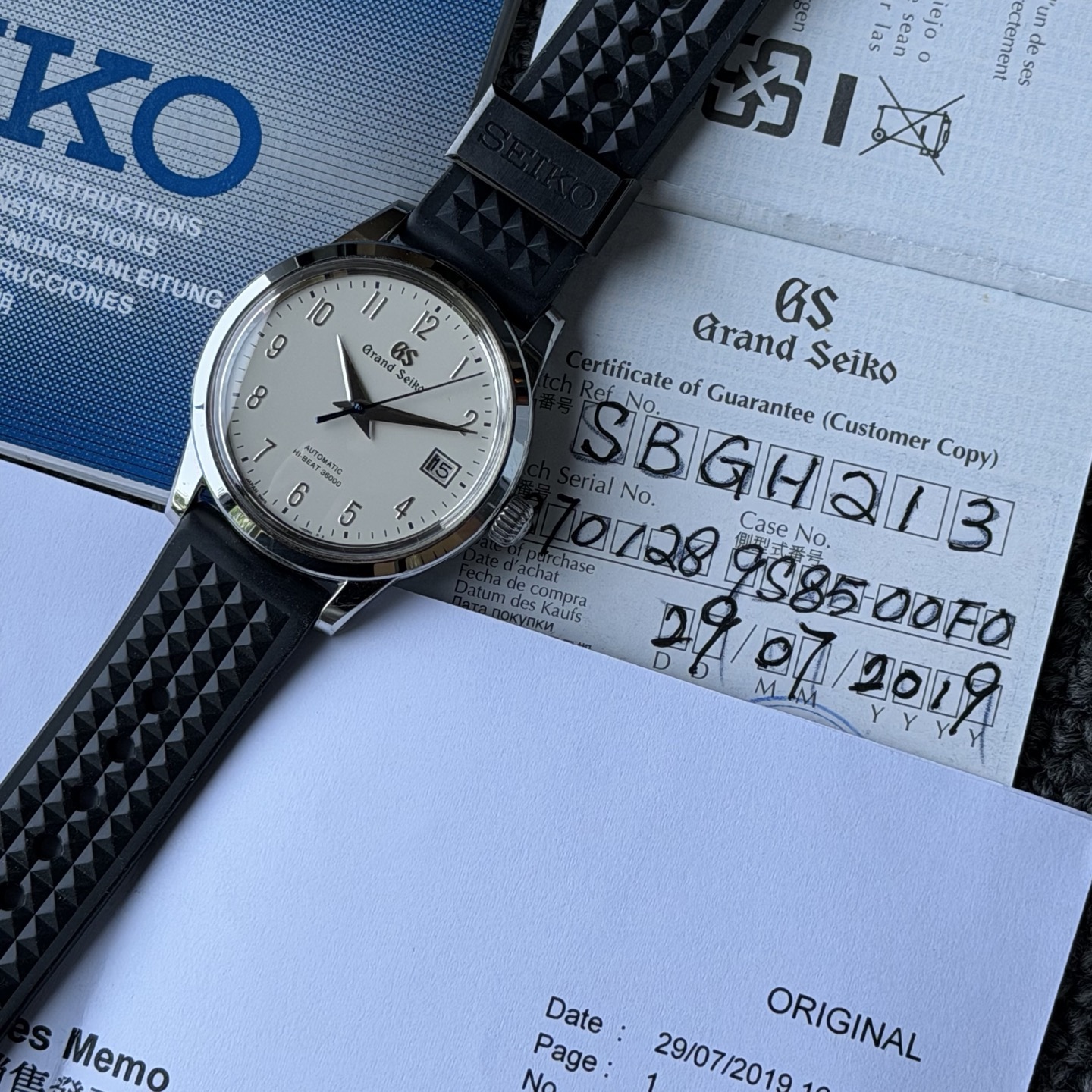 Seiko SBGH213G detail 1