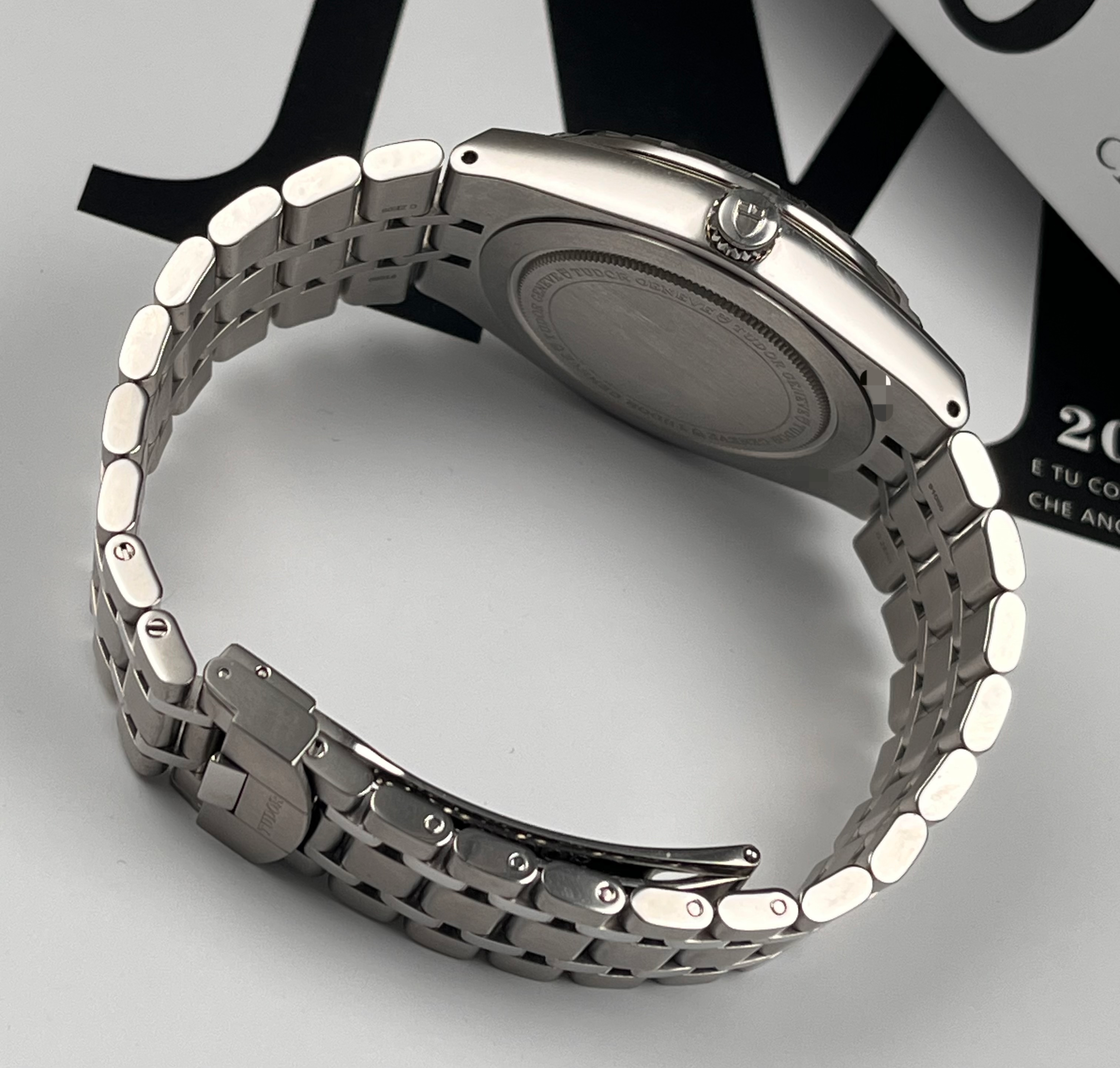 Tudor M28600-0003 detail 4