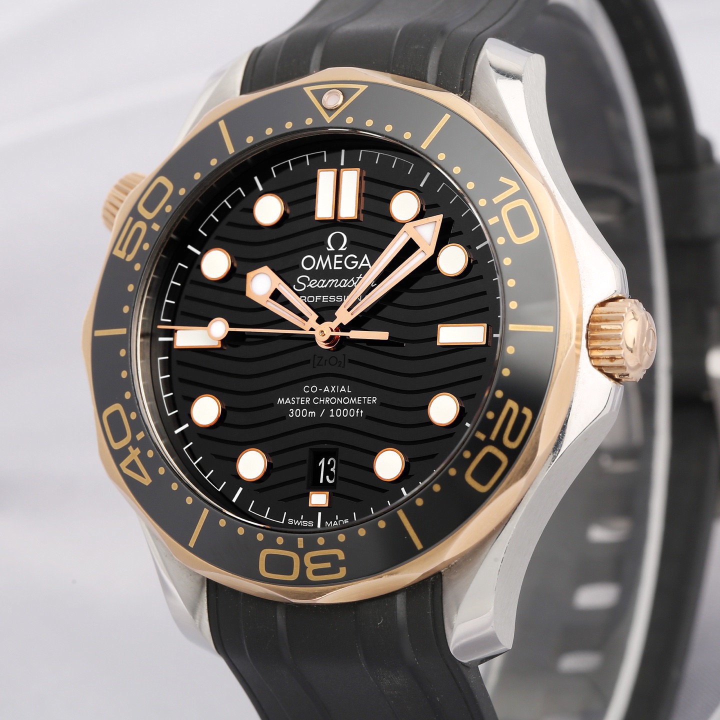 Omega 210.22.42.20.01.002 detail 2