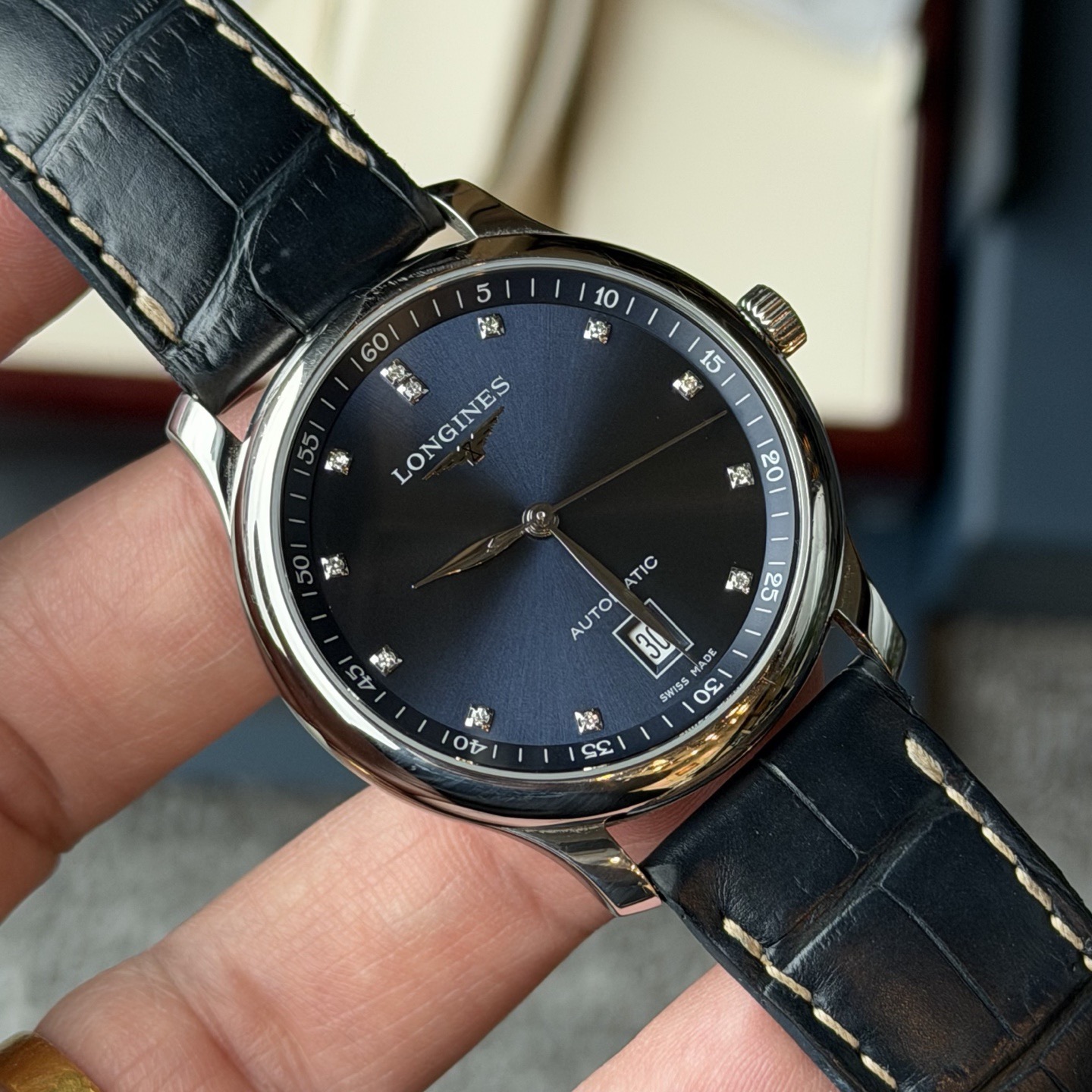 Longines L2.628.4.97.0 detail 2