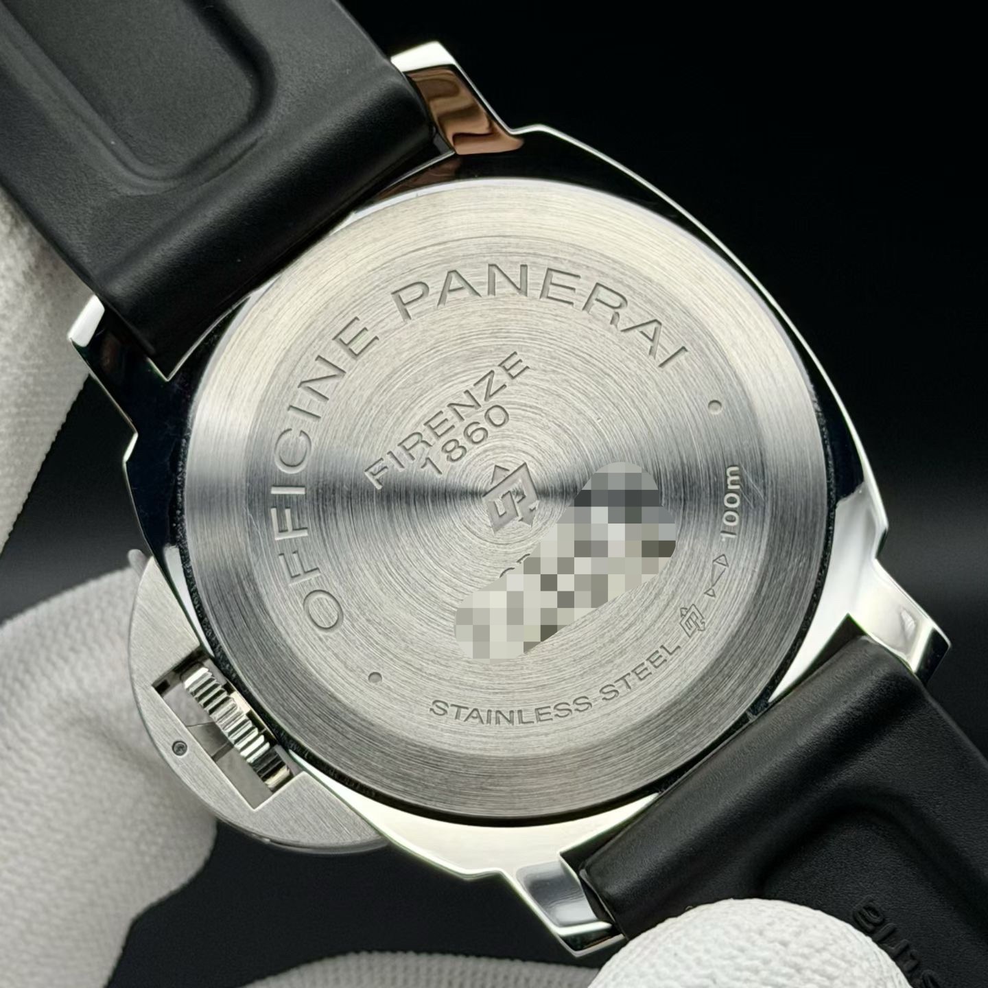 Panerai PAM01005 detail 4