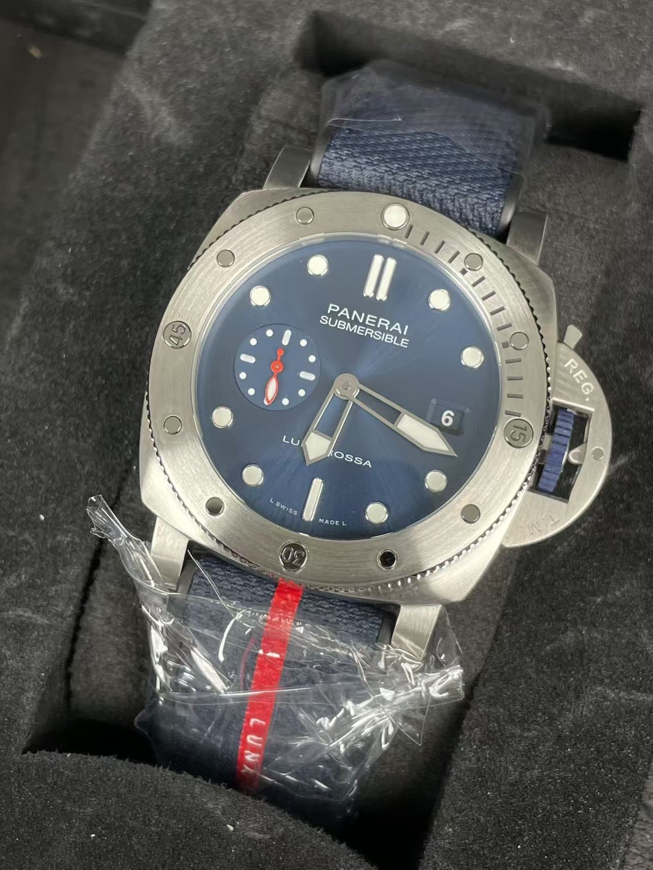 Panerai PAM01391 detail 1