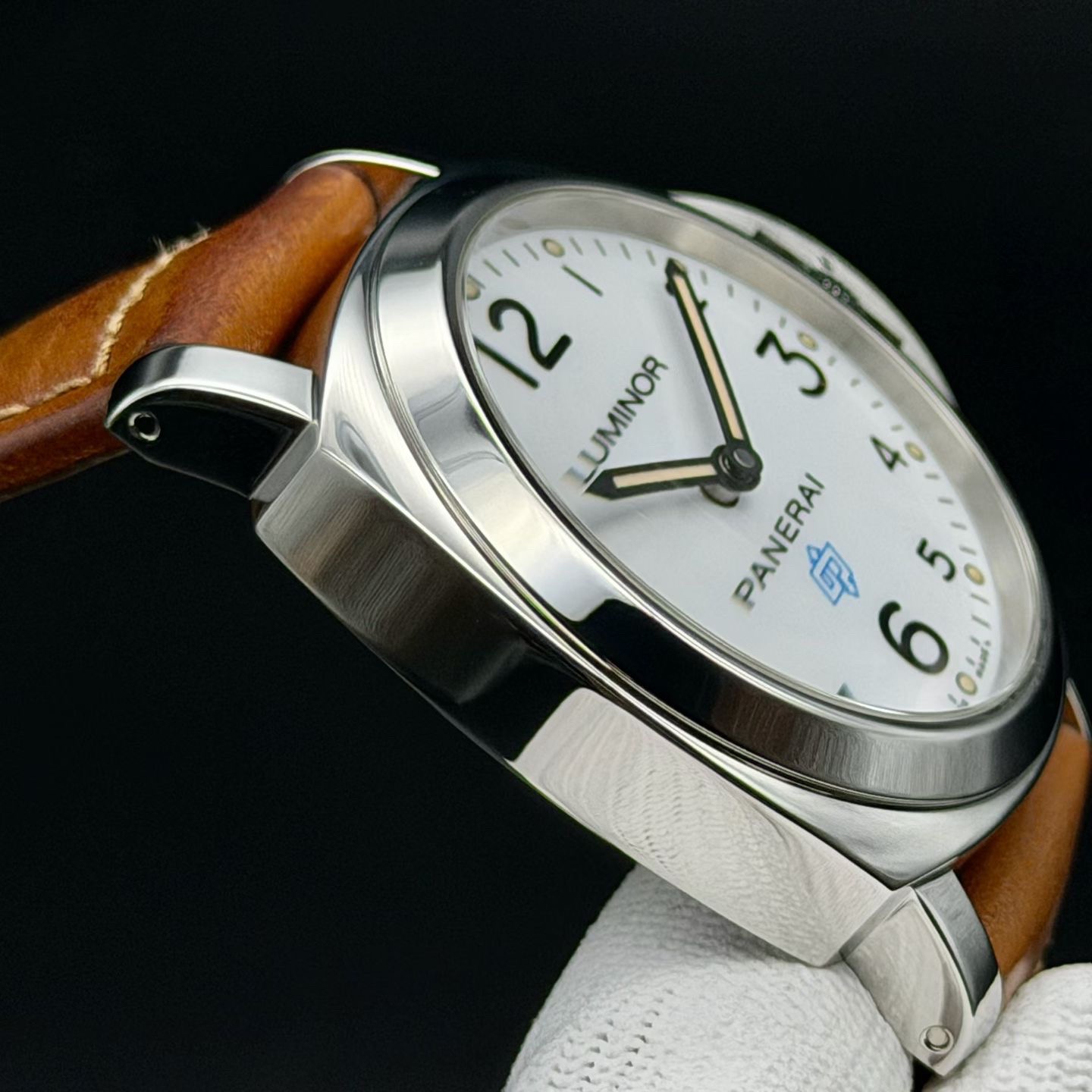 Panerai PAM00775 detail 5