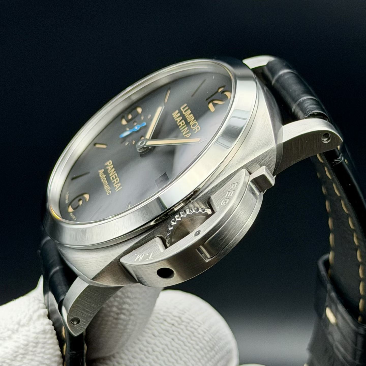 Panerai PAM01312 detail 4