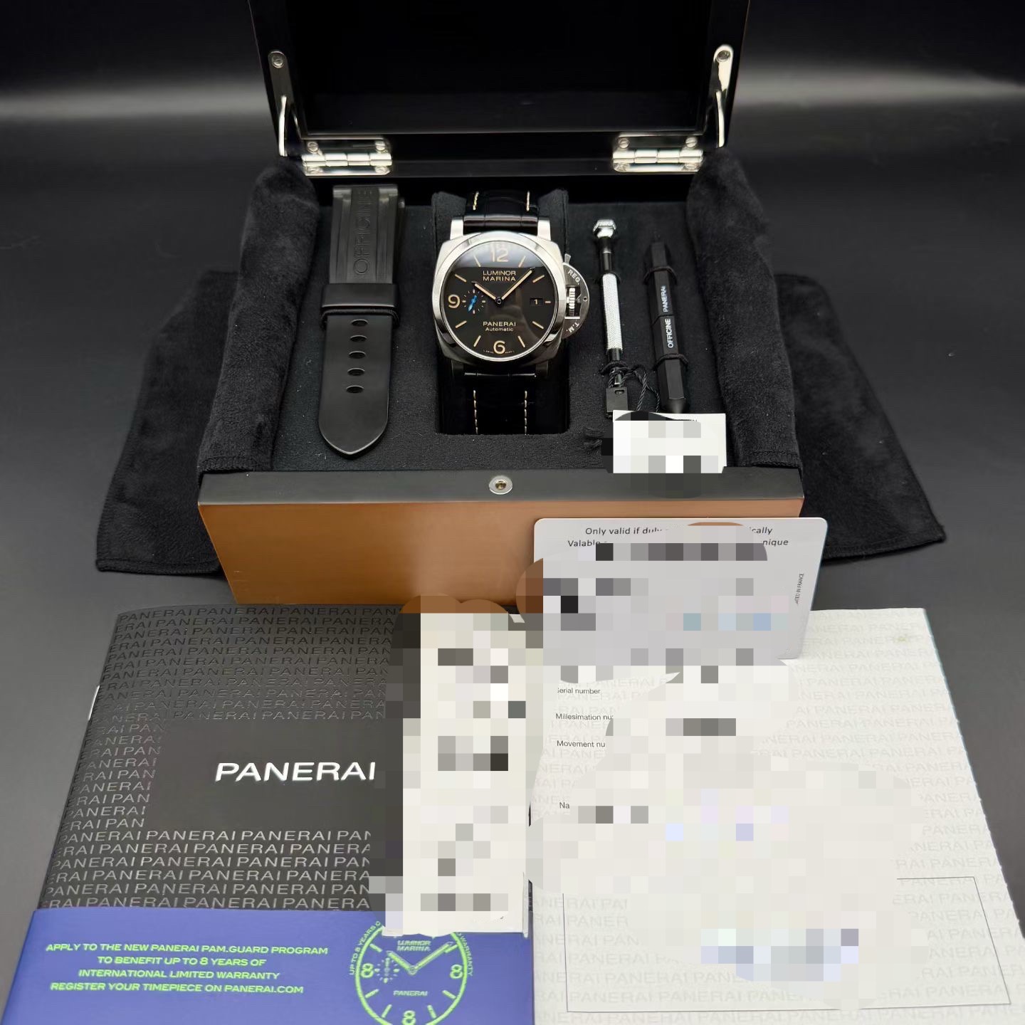 Panerai PAM01312 detail 2