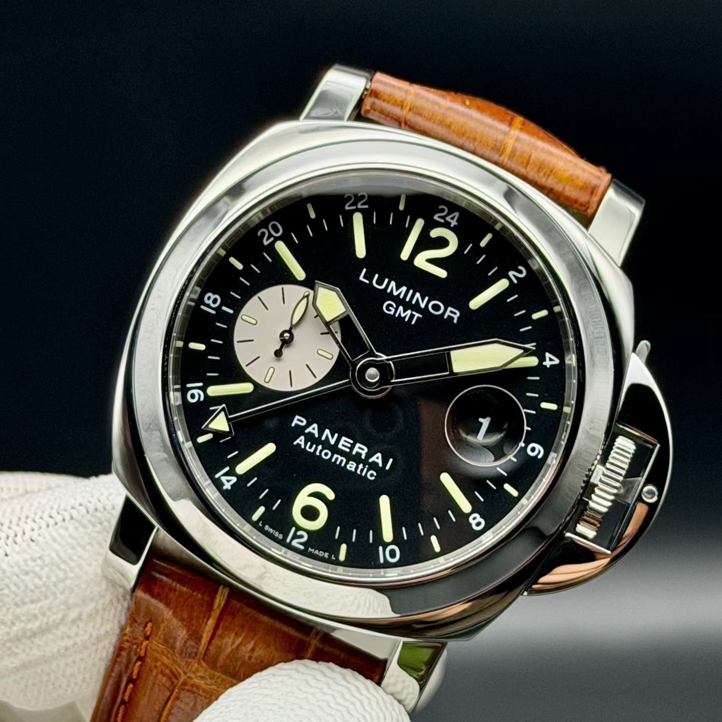 Panerai PAM00088 detail 2