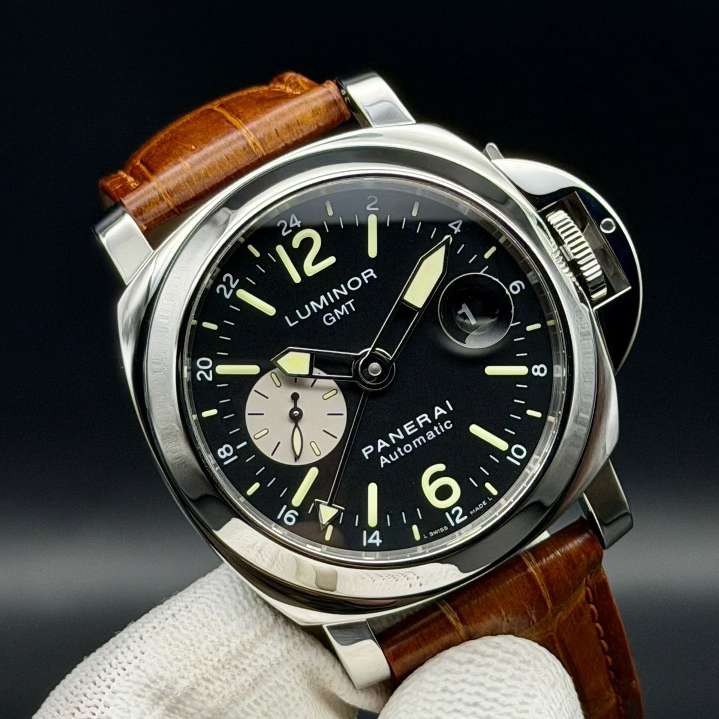 Panerai PAM00088 detail 1