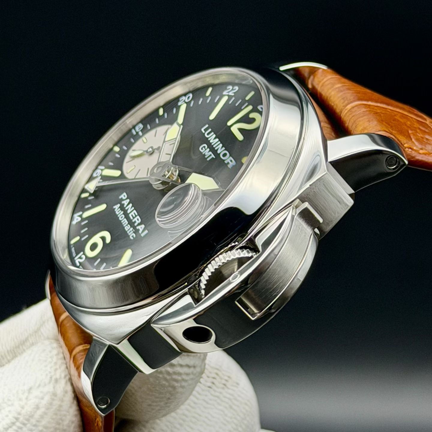 Panerai PAM00088 detail 3