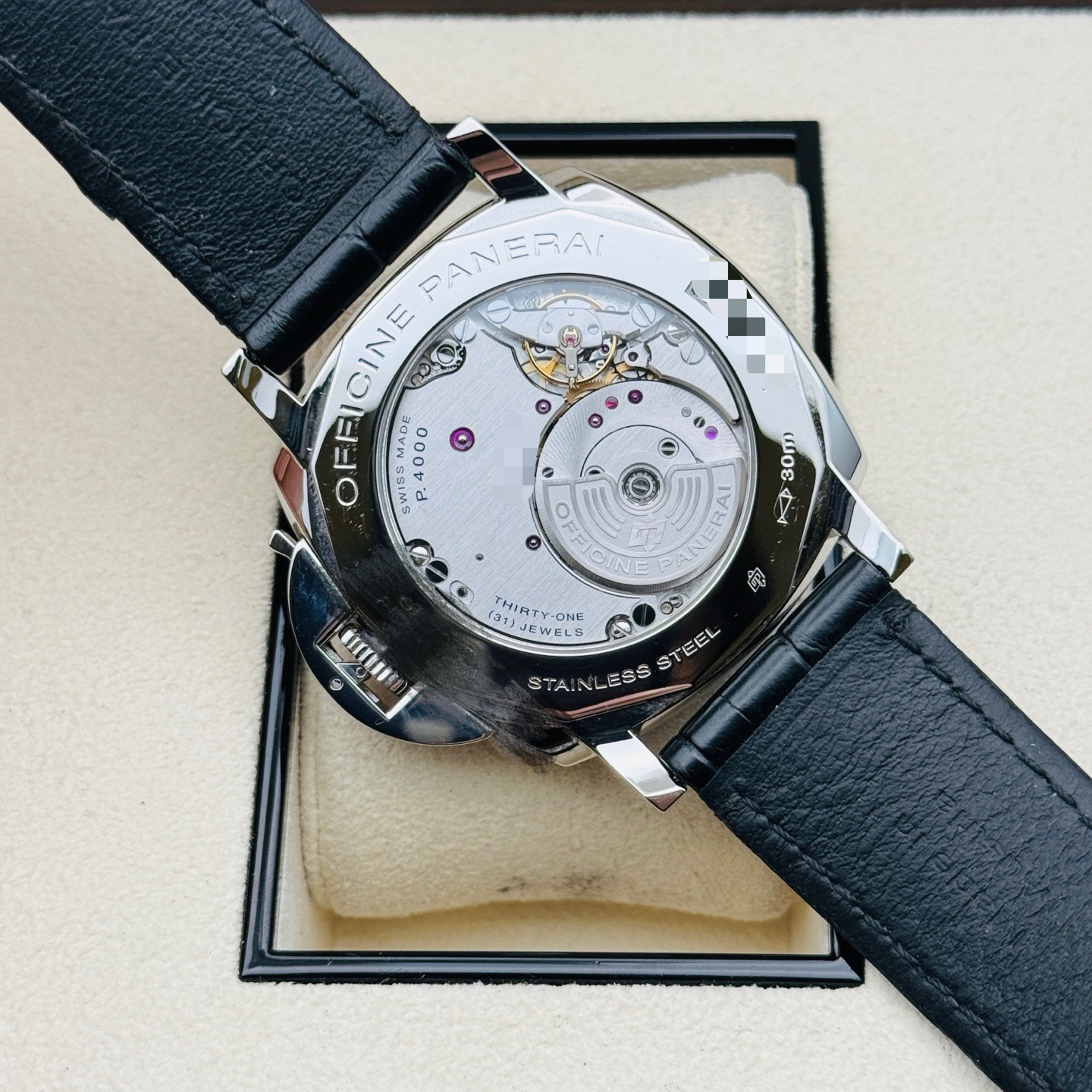 Panerai PAM00674 detail 4