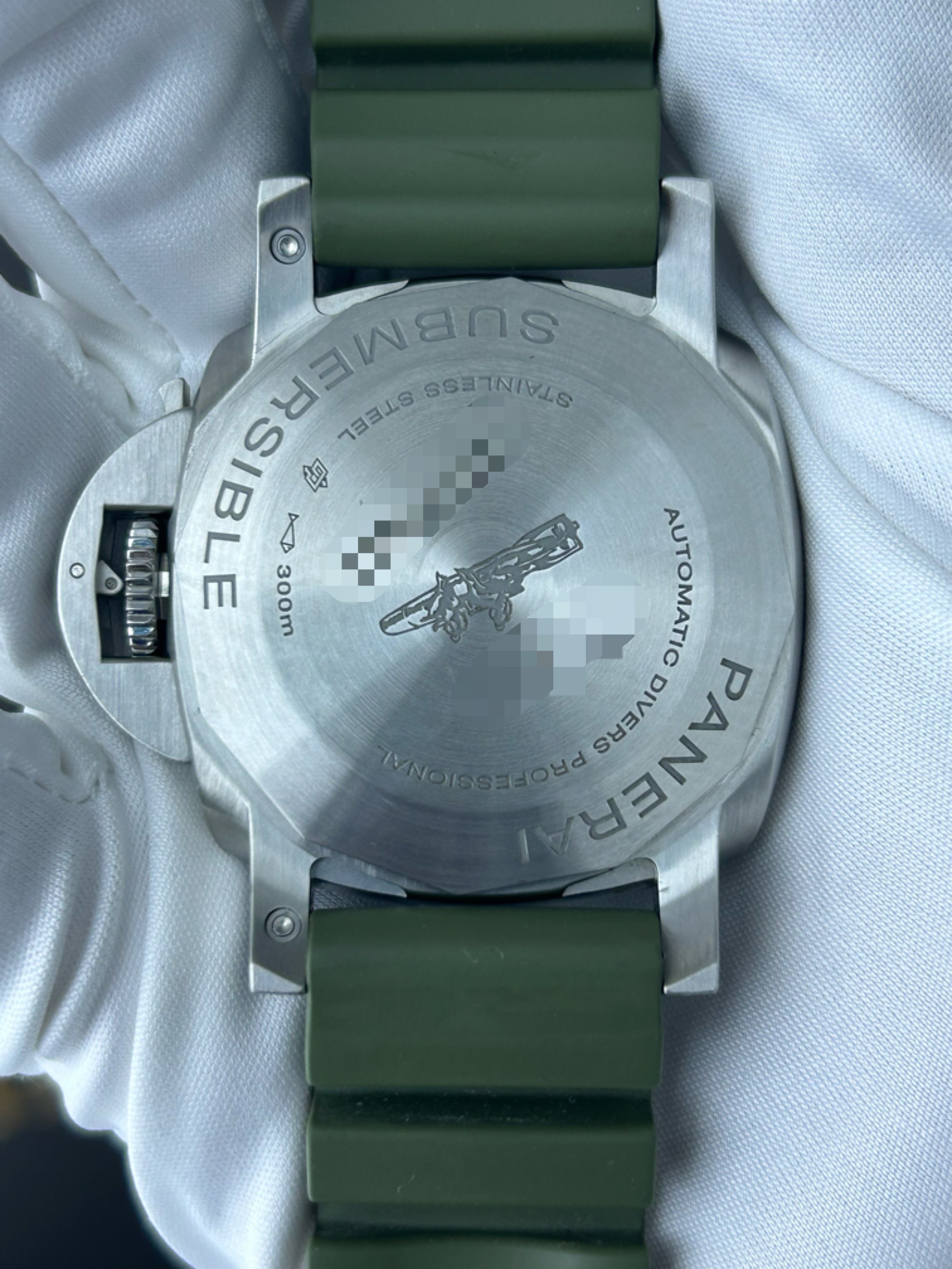 Panerai PAM01223 detail 4