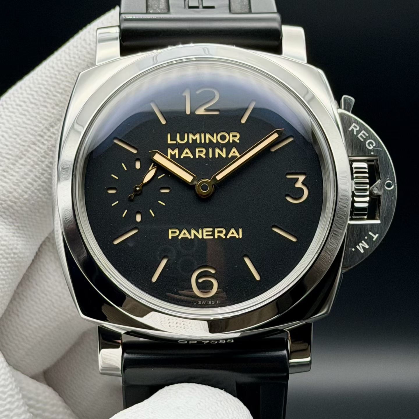 Panerai PAM00422 detail 6