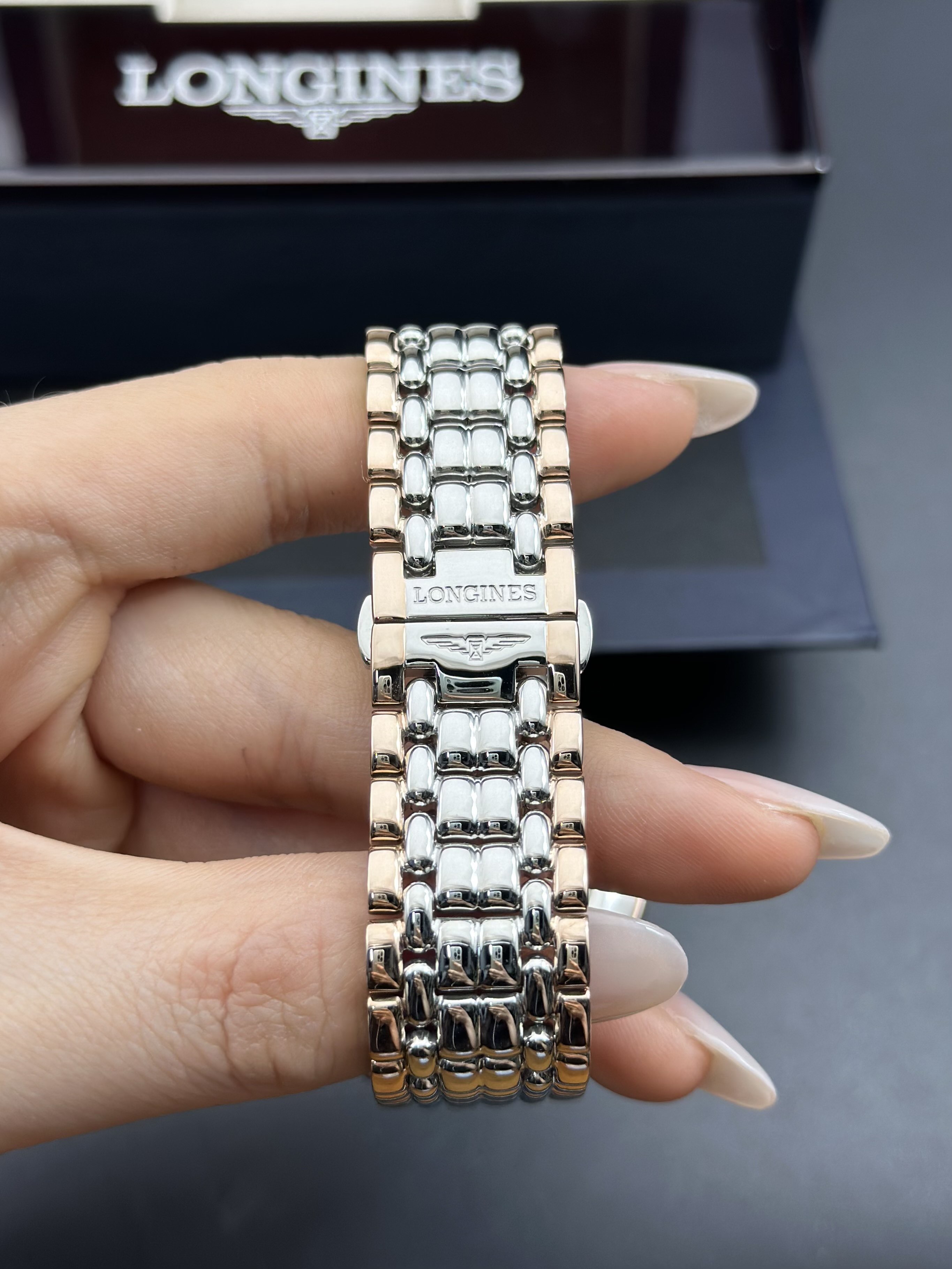 Longines L4.805.1.11.5 detail 4