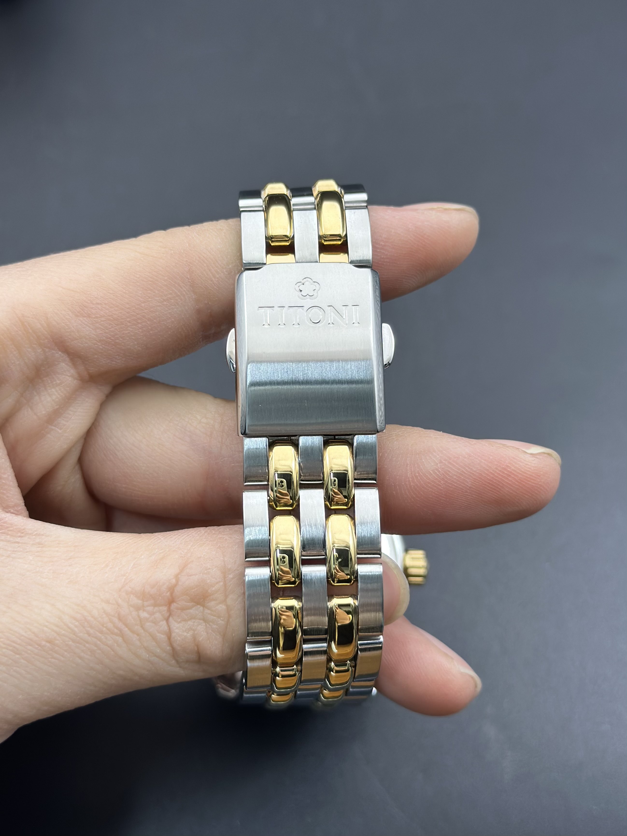 TITONI 787SY-019 detail 4
