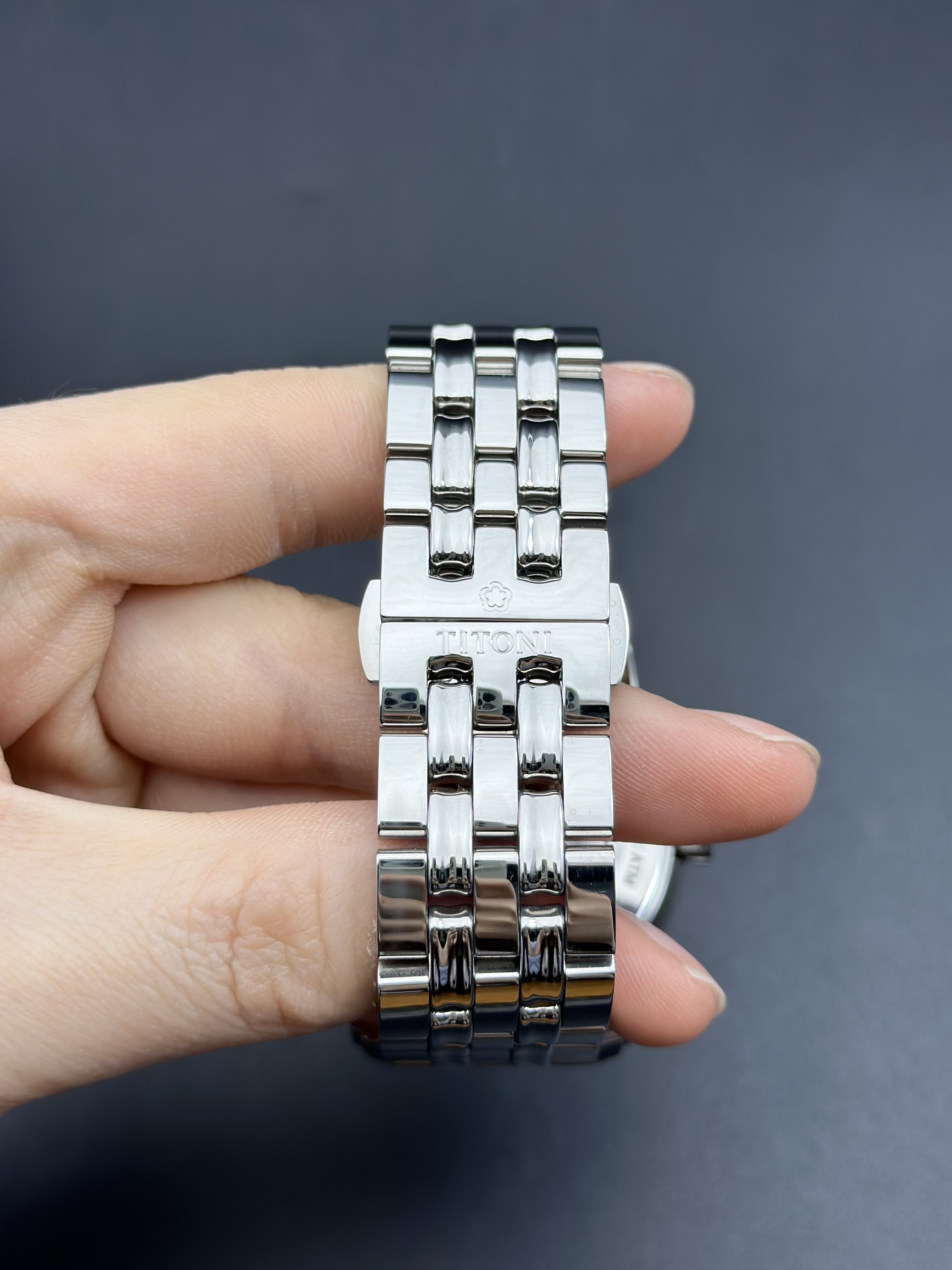 TITONI 94688-S-579 detail 5