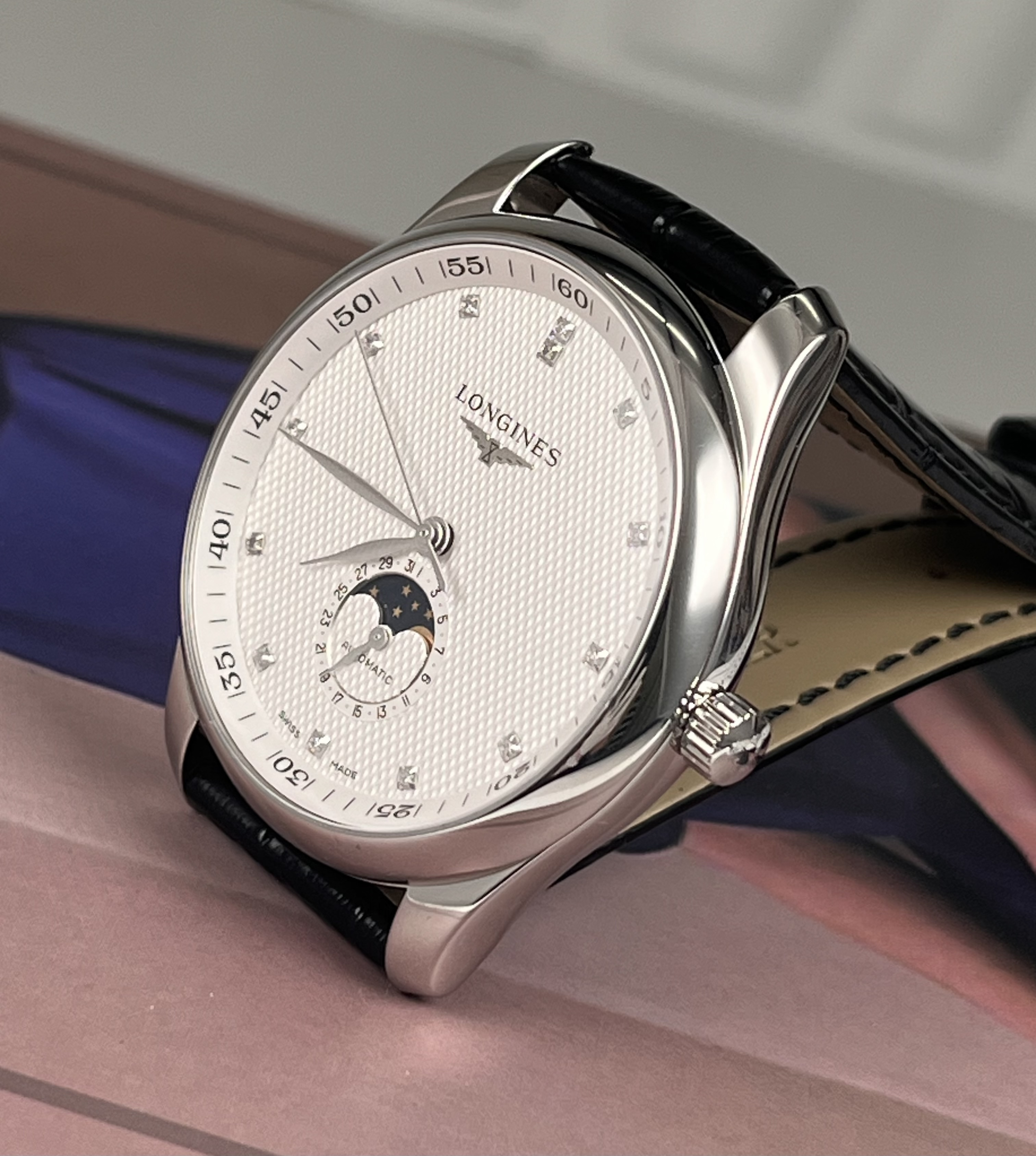 Longines L2.919.4.77.3 detail 3