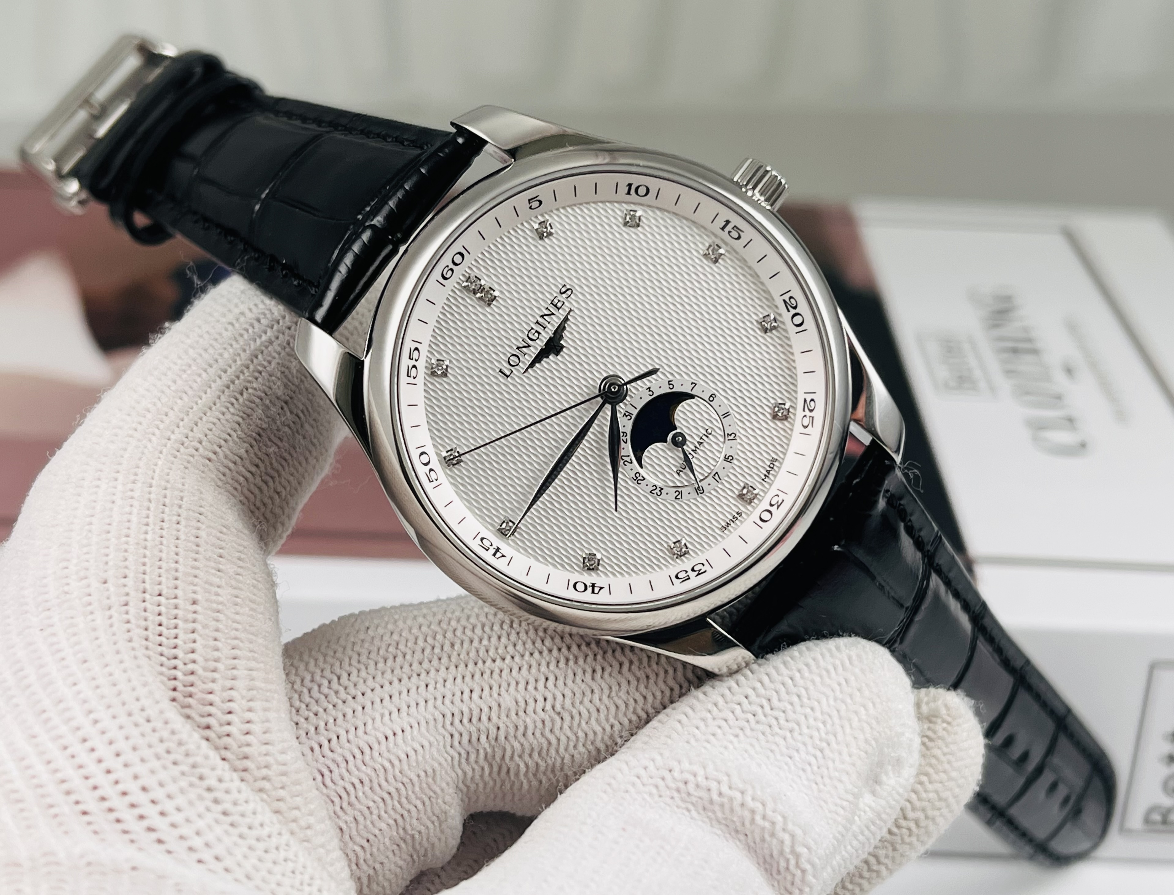 Longines L2.919.4.77.3 detail 4