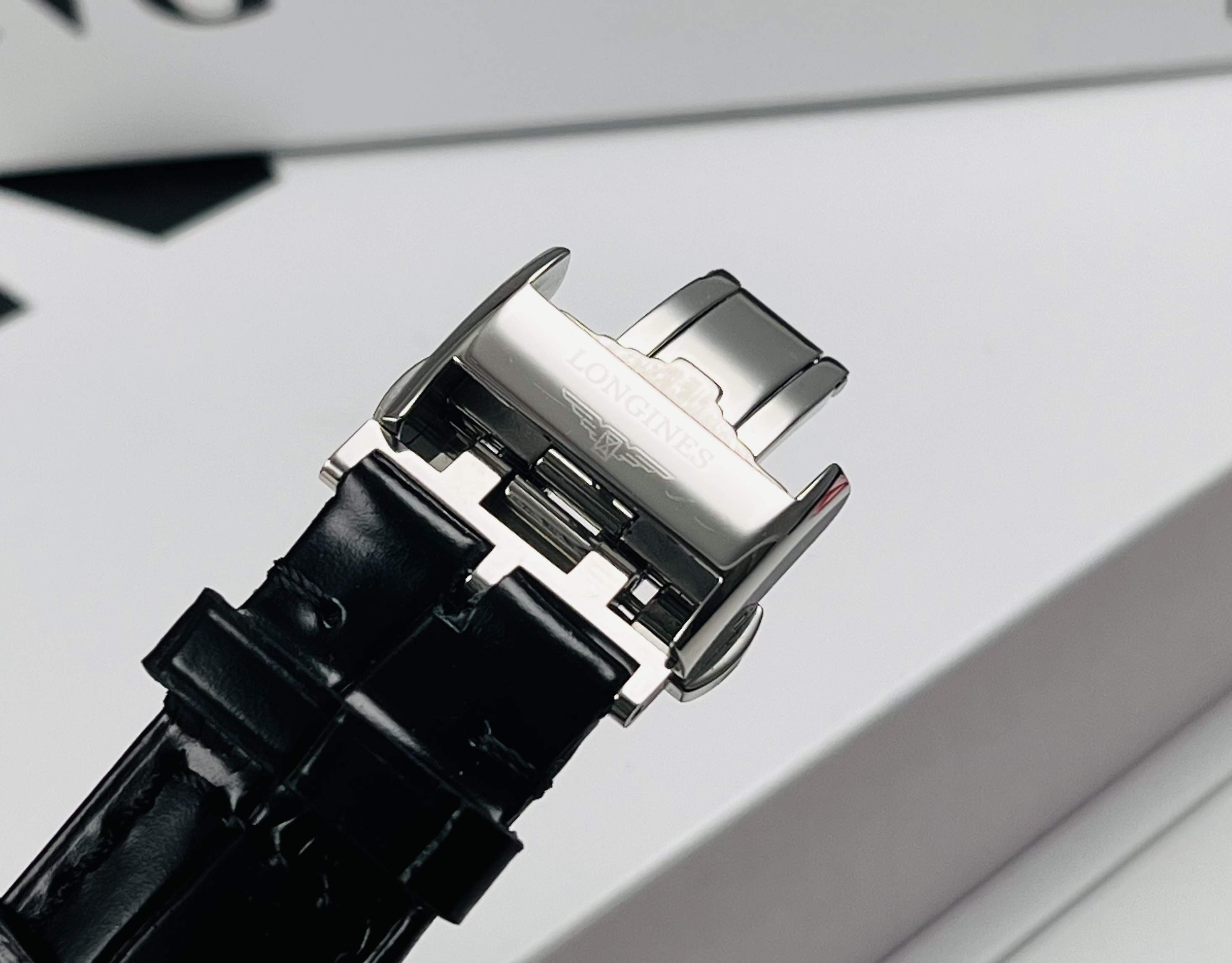 Longines L2.919.4.77.3 detail 6