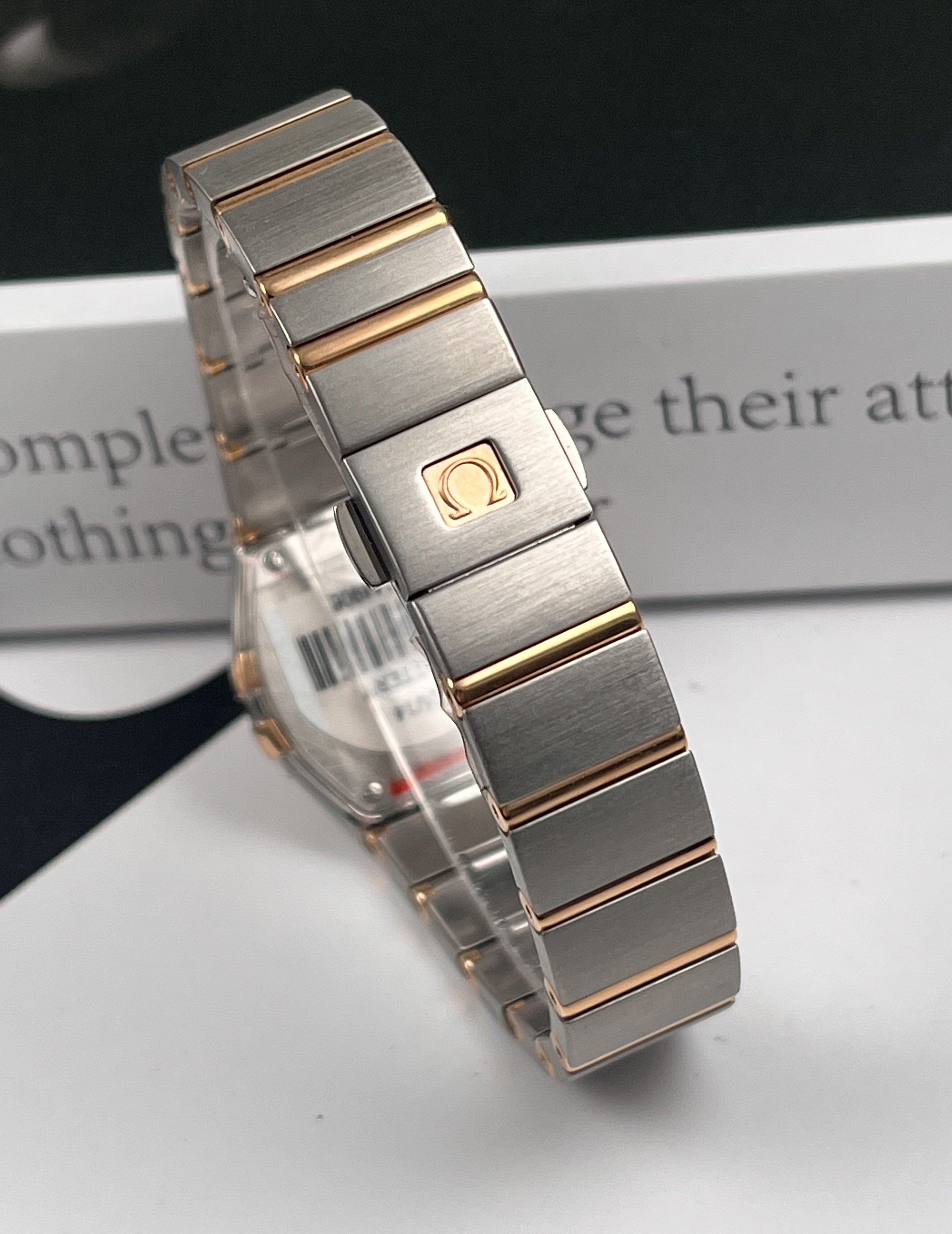 Omega 123.25.24.60.52.001 detail 6