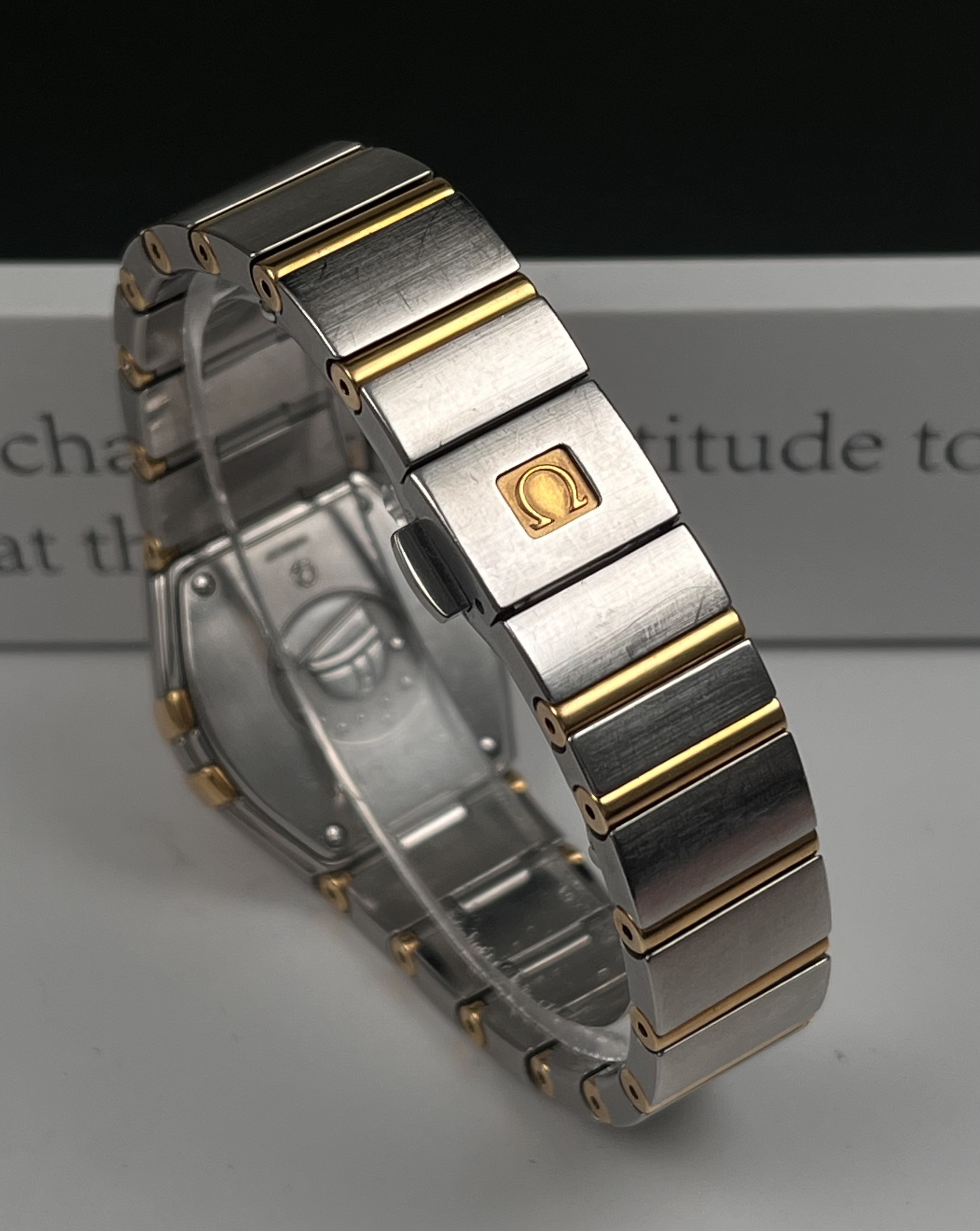 Omega 123.20.24.60.05.002 detail 7