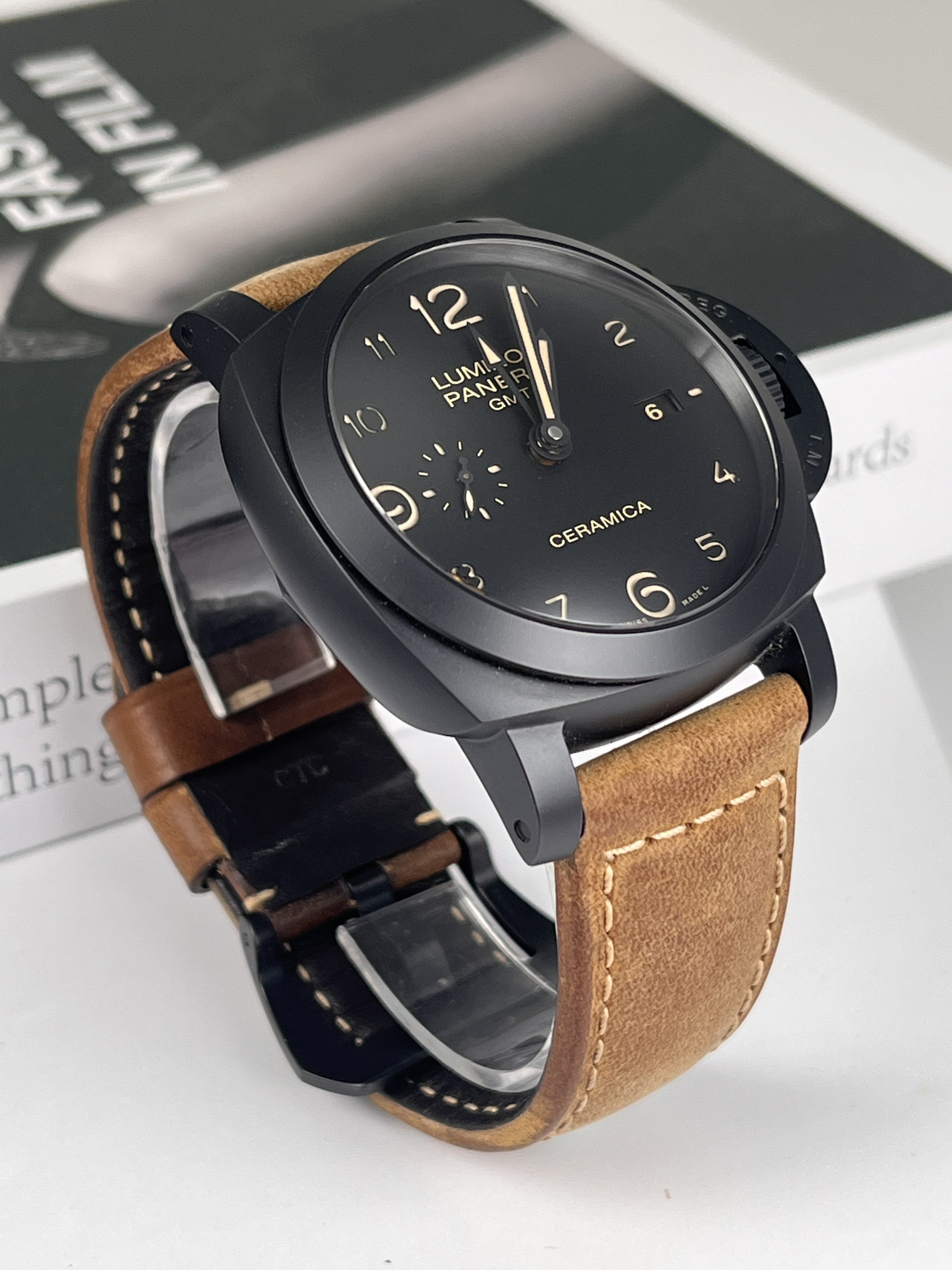 Panerai PAM00441 detail 3