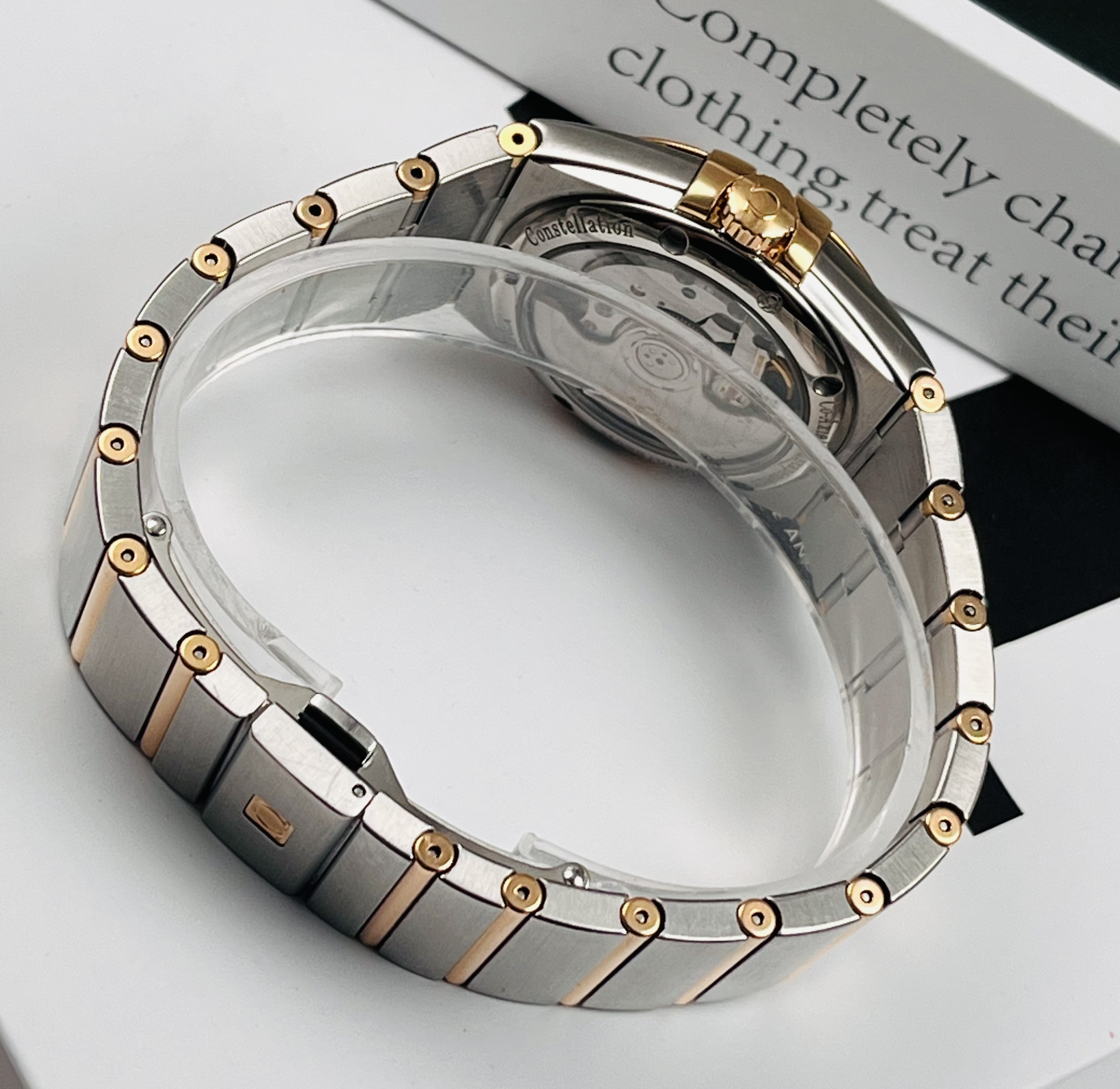 Omega 123.20.35.20.01.001 detail 5
