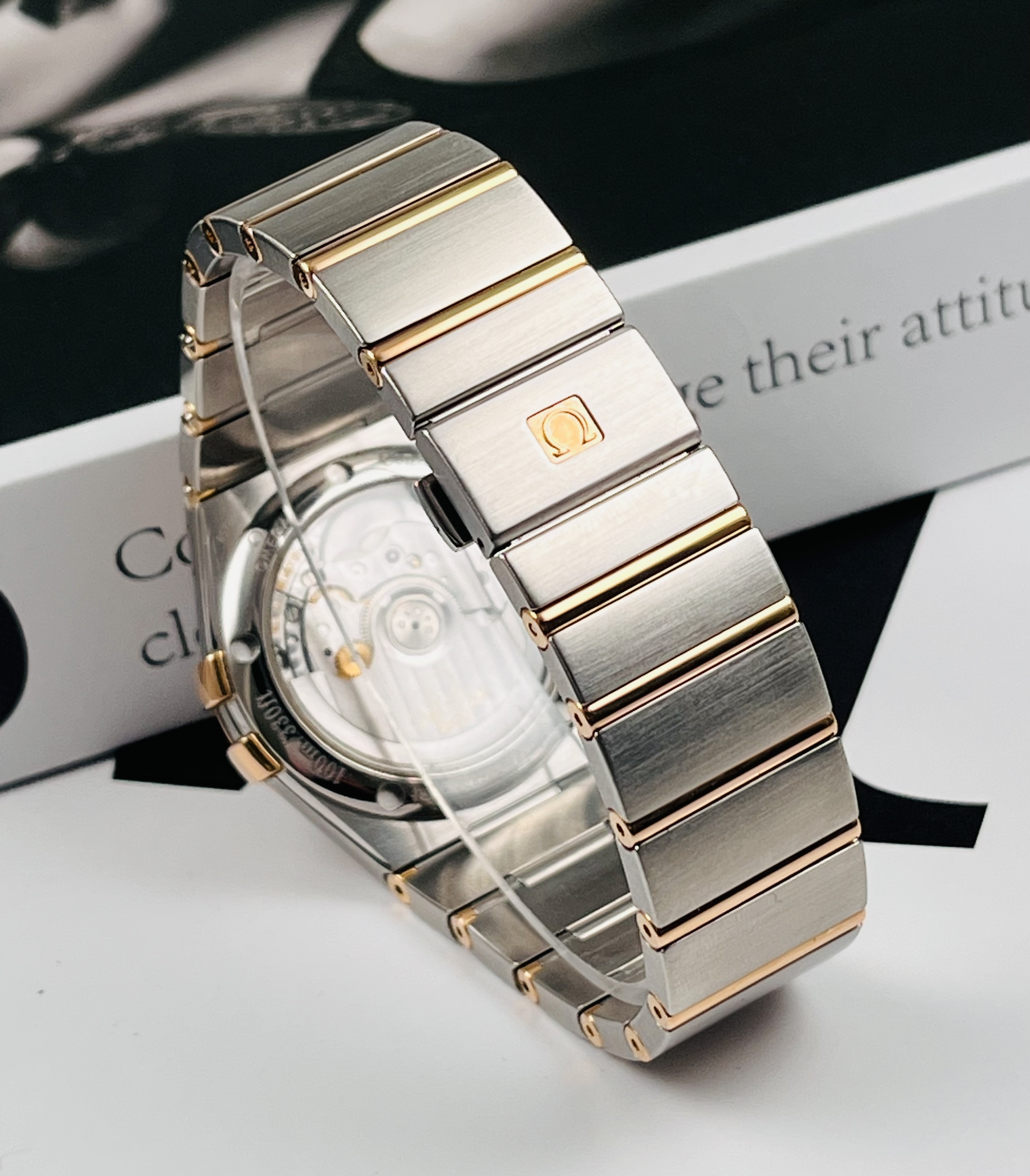 Omega 123.20.35.20.01.001 detail 7