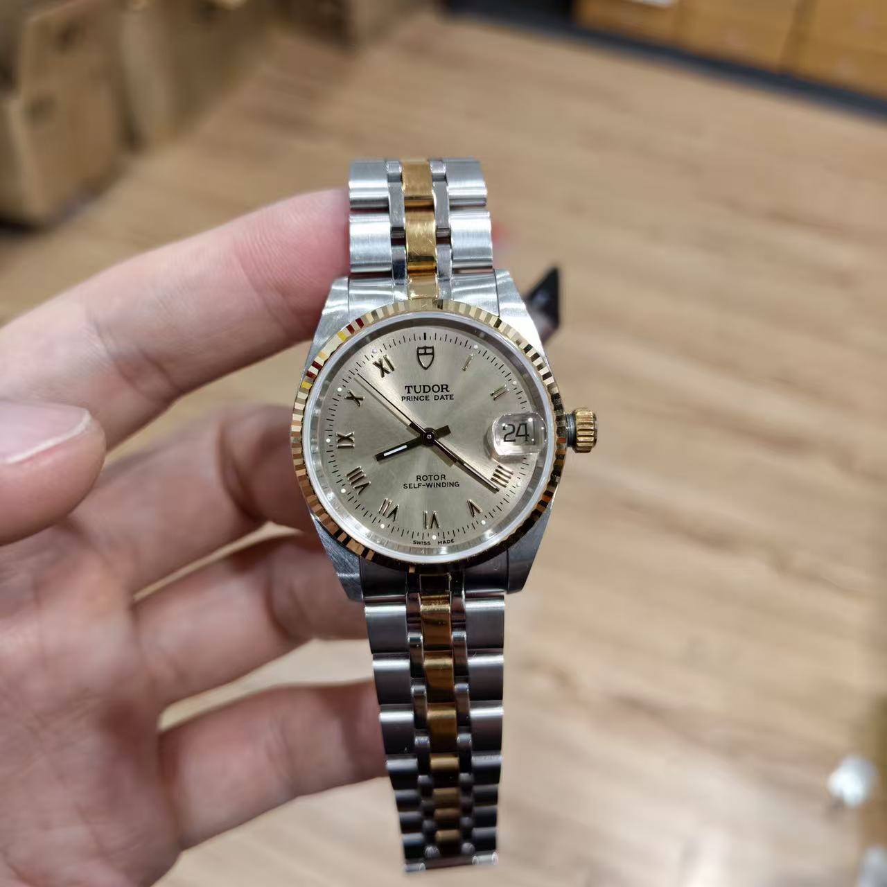 Tudor 72033